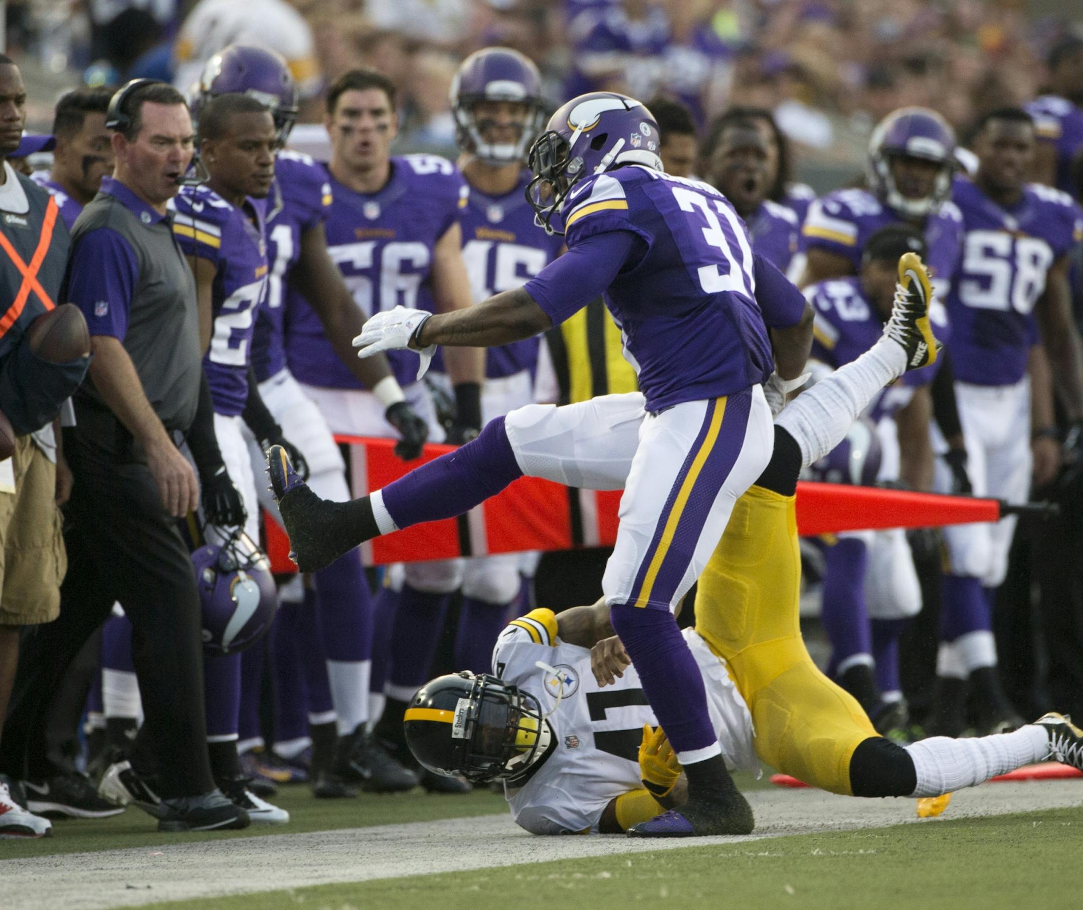 Vikings Jerick McKinnon impressed the coach on this 1st quarter run for the 1st down on the first drive of the game.