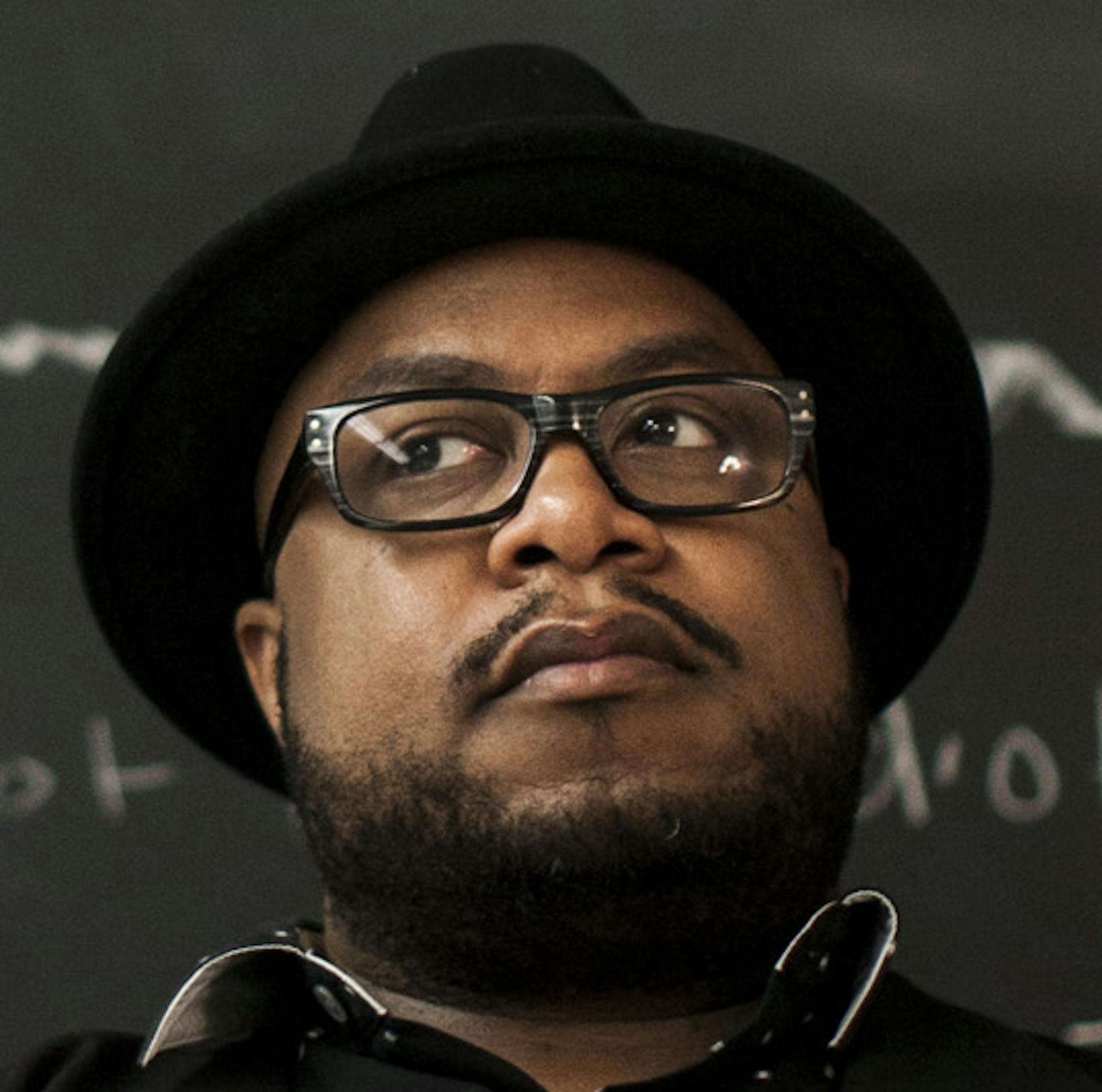 New Orleans trumpeter Nicholas Payton, who created controversy with his idea to replace the genre "jazz" with Black American Music, or #BAM, listens to his students at the Thelonious Monk Institute of Jazz, in the Herb Alpert School of Music, on the Westwood campus of UCLA, March 6, 2012. Payton is a guest instructor at the Monk Institute. (Jay L. Clendenin/Los Angeles Times/MCT) ORG XMIT: 1138014