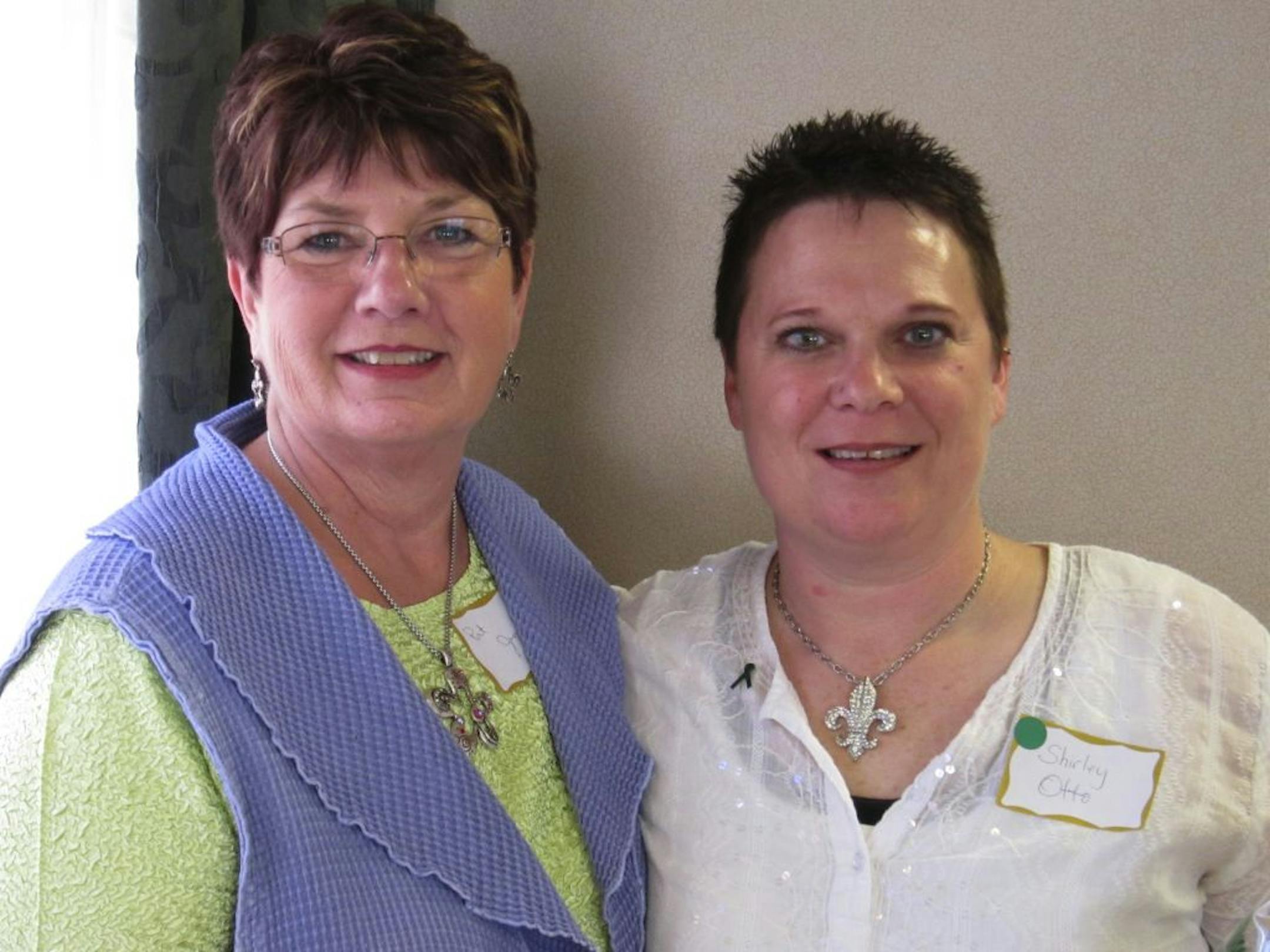 Pat Jensen, left, and Shirley Otto met by chance in a hospital waiting room.