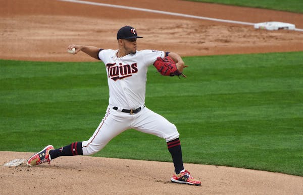 Booming bats return as Twins crush Royals, win first home series of year