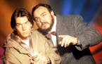 Jerry O'Connell and John Rhys-Davies in "Sliders."