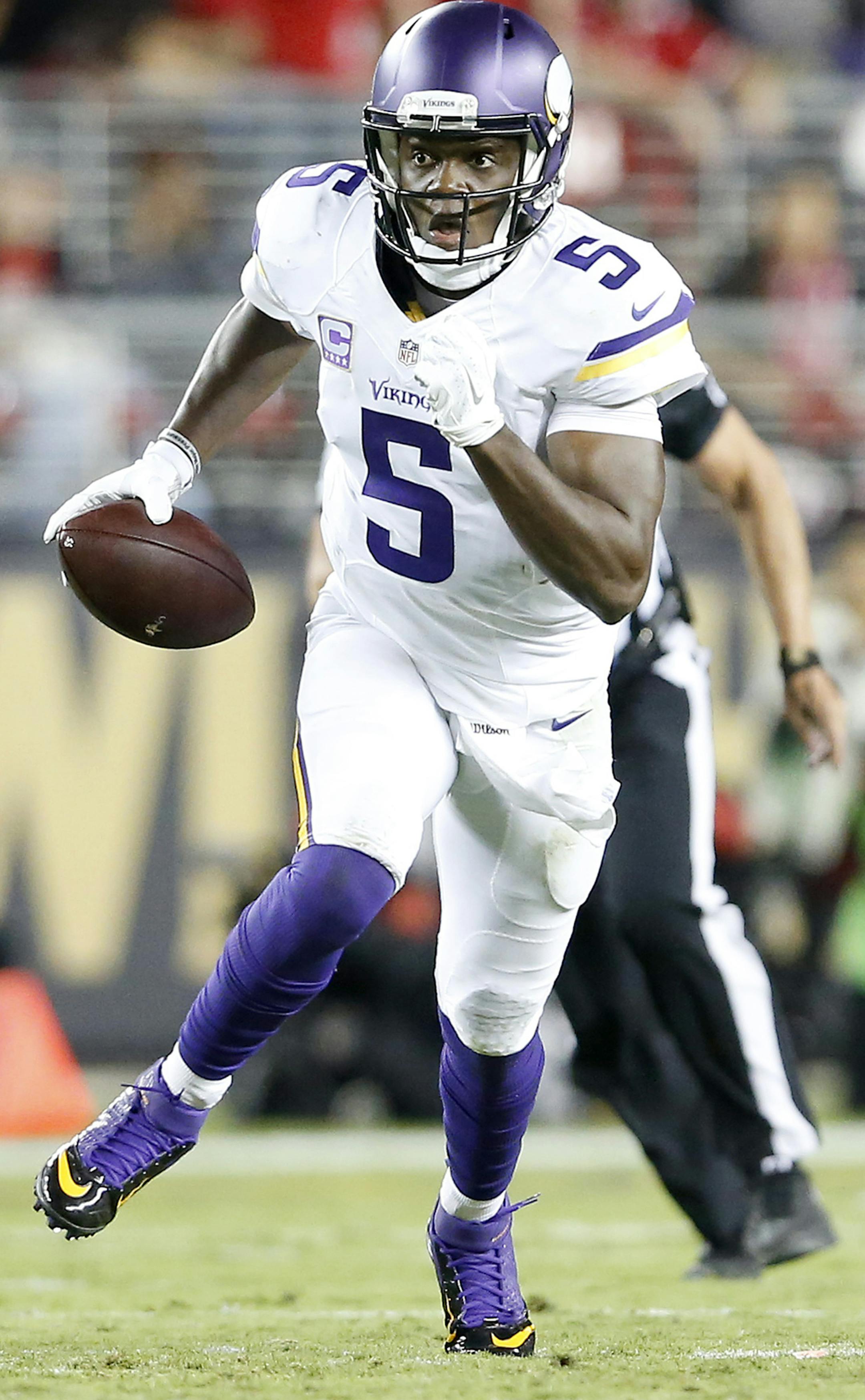 Minnesota Vikings quarterback Teddy Bridgewater (5). ] CARLOS GONZALEZ cgonzalez@startribune.com - September 14, 2015, Levi's Stadium, Santa Clara, CA, NFL, Minnesota Vikings vs. San Francisco 49ers, Monday Night Football ORG XMIT: MIN1509151817161542