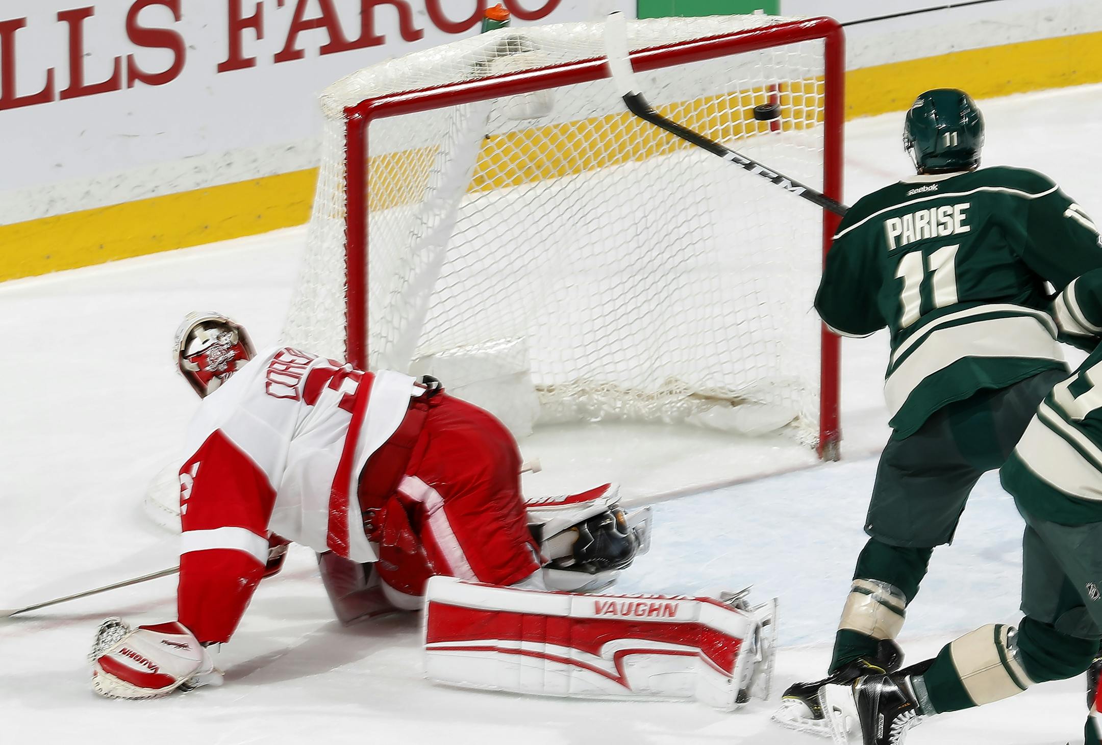 Zach Parise (11) scored his second goal in the third period.