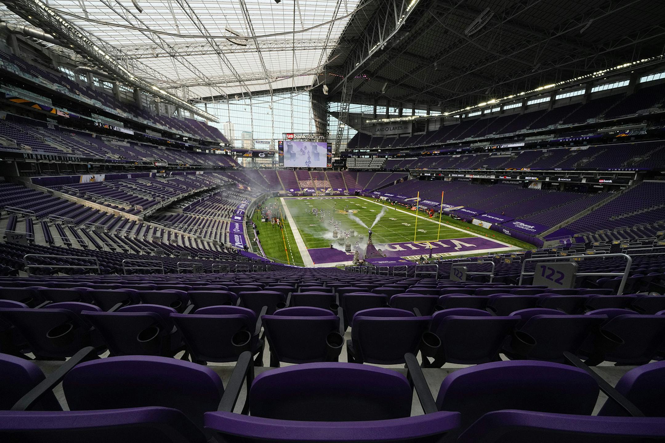 Minnesota Vikings took the field at U.S. Bank Stadium with no fans in the stands to comply with COVID-19 regulations ahead of the game against the Green Bay Packers.