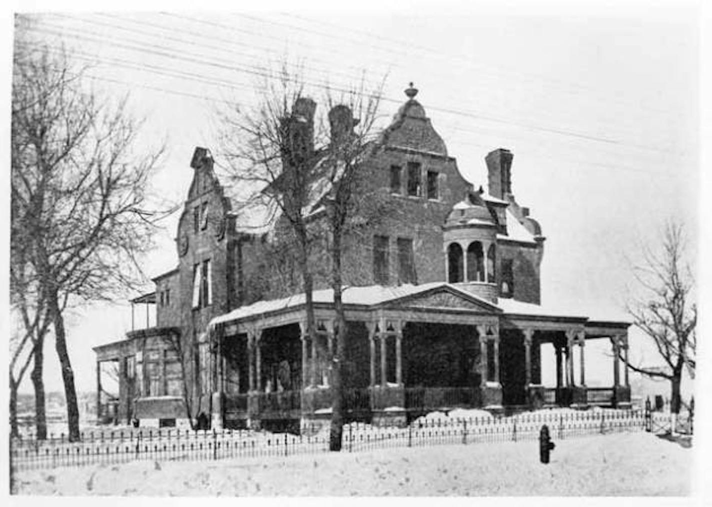 Gluek mansion on NE Marshall St. Minnesota Historical Society photo