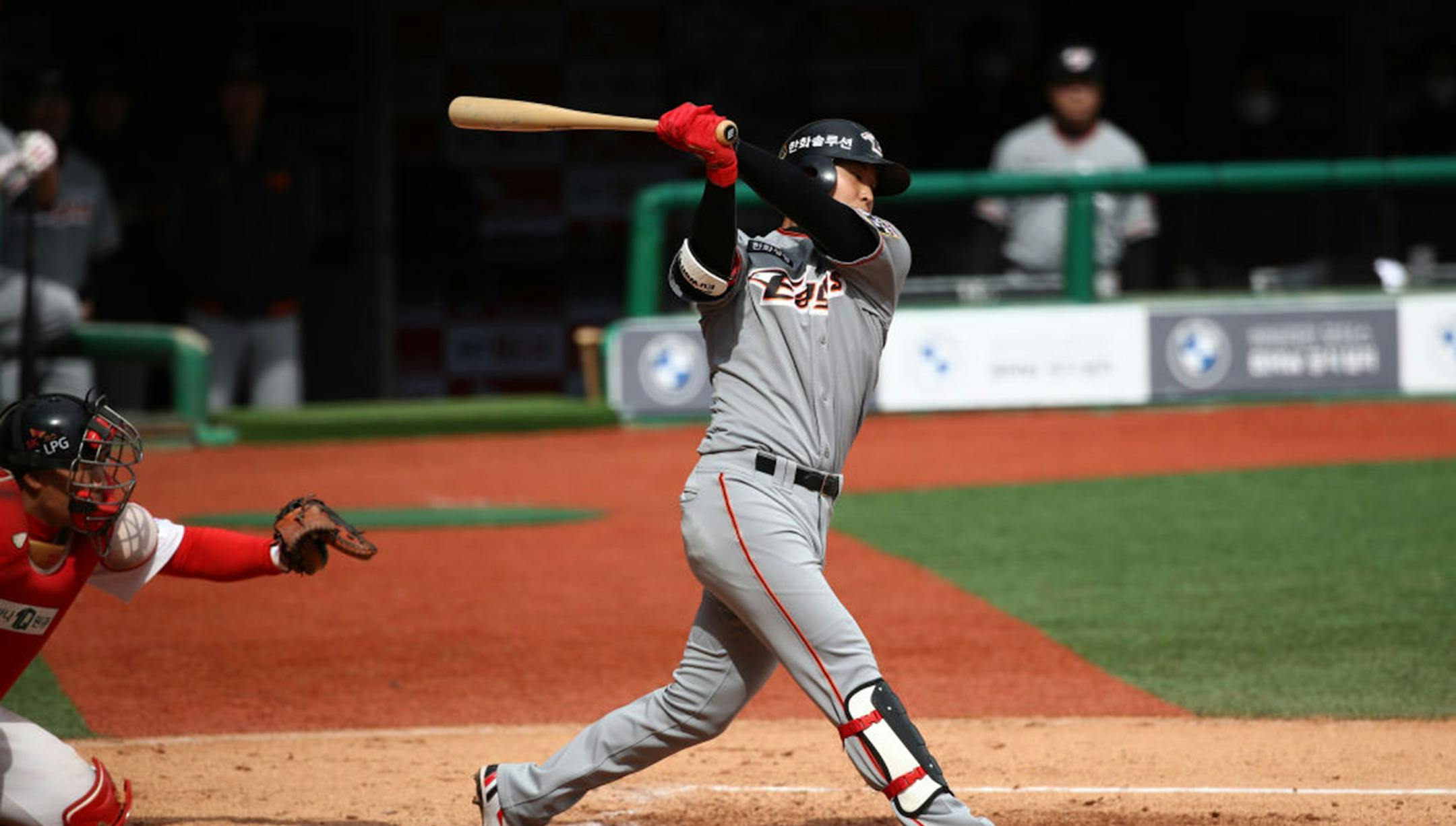 Chung Eun-won of Hanwha Eagles bats during the Korean Baseball Organization (KBO) League opening game between SK Wyverns and Hanwha Eagles at the empty SK Happy Dream Ballpark on May 05, 2020 in Incheon, South Korea. The 2020 KBO season started after being delayed from the original March 28 Opening Day due to the coronavirus (COVID-19) outbreak. (Photo by Chung Sung-Jun/Getty Images/TNS)