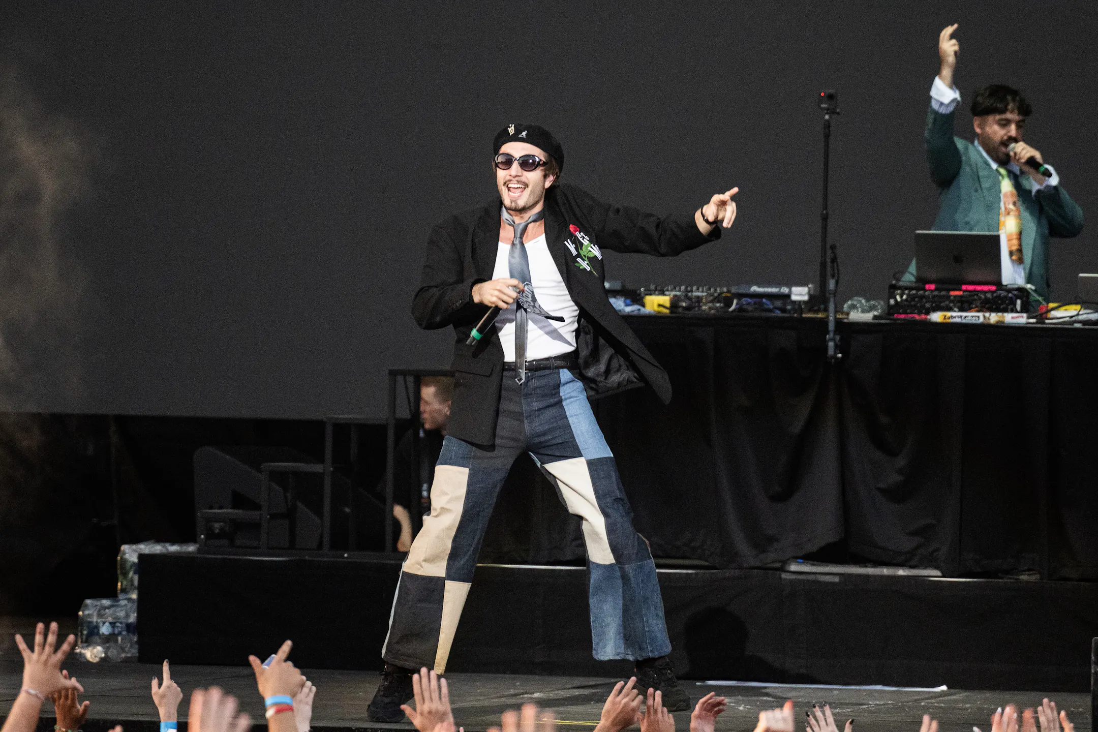 Oppy Rapper Review: Poppy Minnesota rapper Yung Gravy is all fluff at fair grandstand