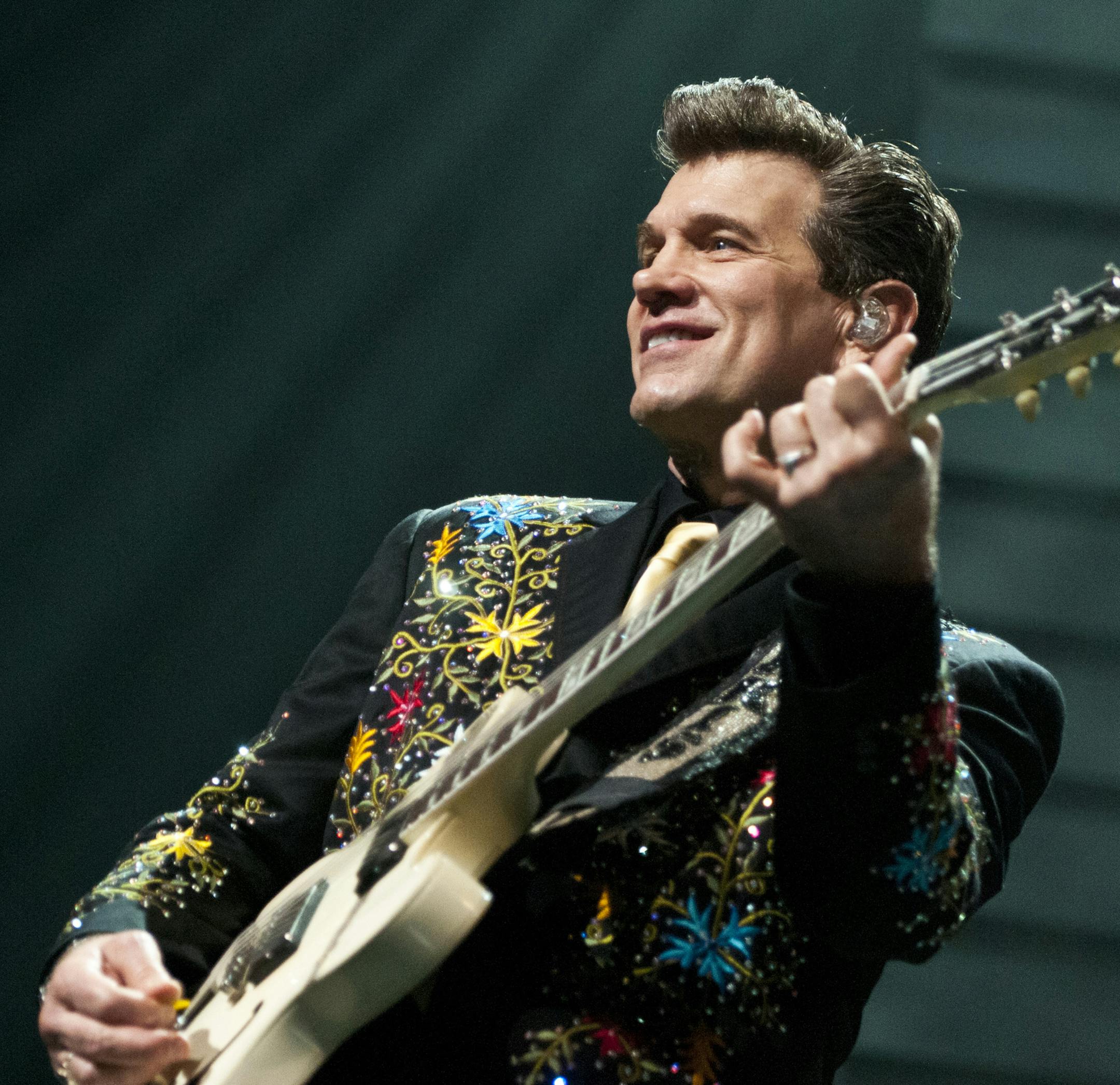 Photo by Scott Newton; chris Isaak ORG XMIT: MIN1211191024431090