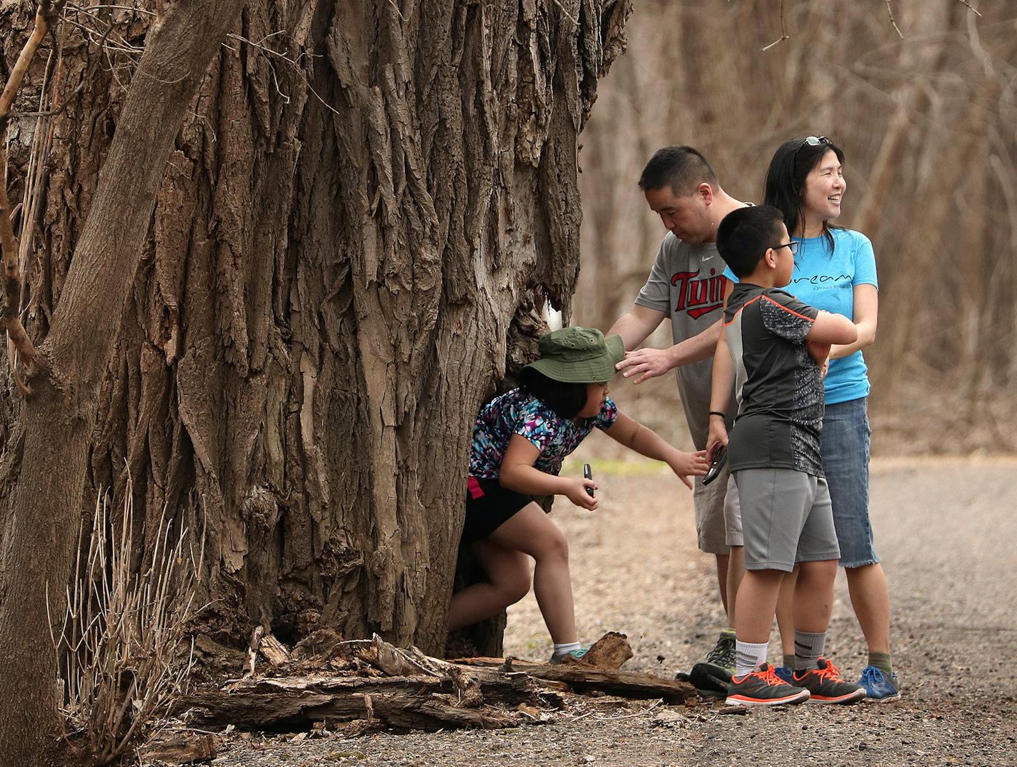 Stephen Lee of Little Canada helped his daughter Rachel, 9, out of a hole in tree as his son Ben, 11, talked with Lee's sister Deborah Lee of Chicago Saturday while they visited Fort Snelling State Park. ] ANTHONY SOUFFLE &#xef; anthony.souffle@startribune.com Park goers enjoyed temperatures in the 70's Saturday, April 8, 2017 at Fort Snelling State Park in St. Paul, Minn. By 2019, under Republican budget proposals, the state parks would be underfunded by up to $5.8 million, according to the DNR