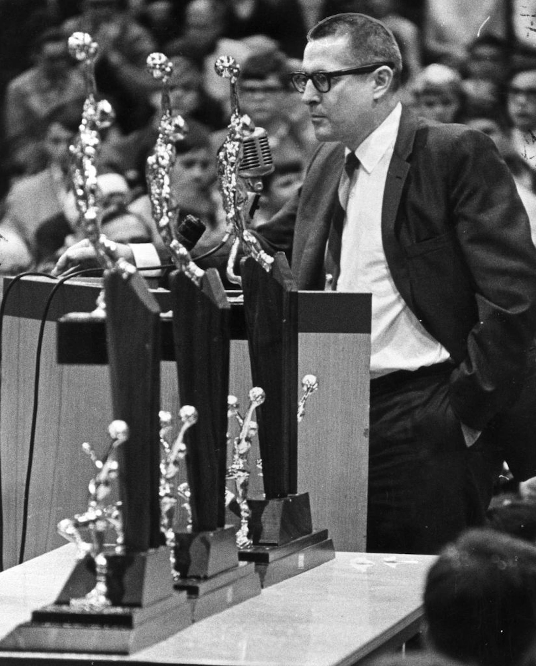 Duane Baglien, who died Monday at age 85, led Edina to three consecutive state basketball titles.