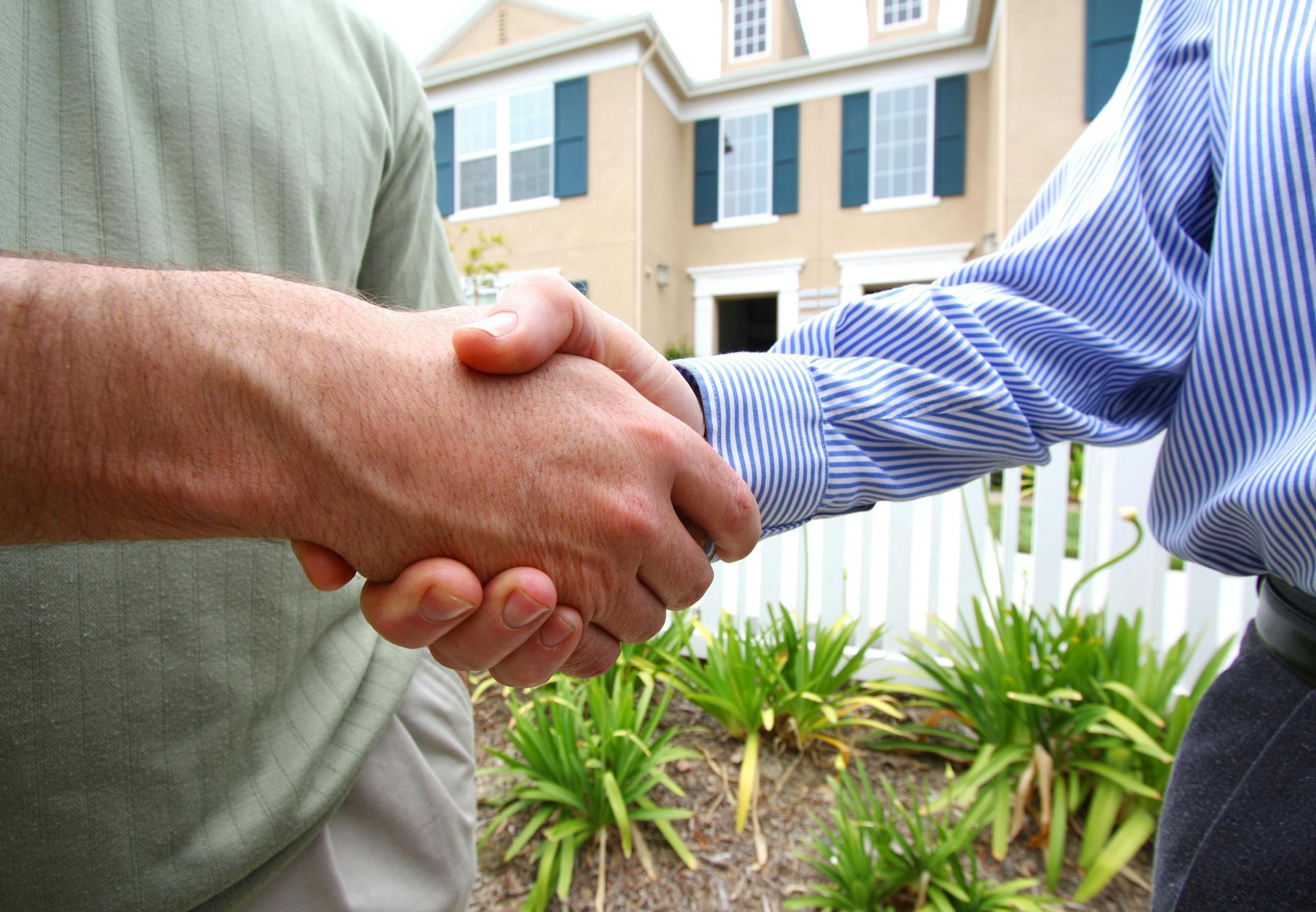 The American Resort Development Association, ARDA, says 9.2 million households in the U.S., about 6.9 percent of all households, own some type of timeshare. Big timeshare companies are facing serious court battles. (Dreamstie/TNS) ORG XMIT: 1204398