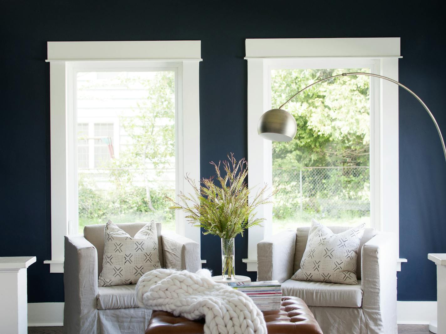 Dark and moody colors. Trends 2019 by Houzz. Credit Alexandra Crafton