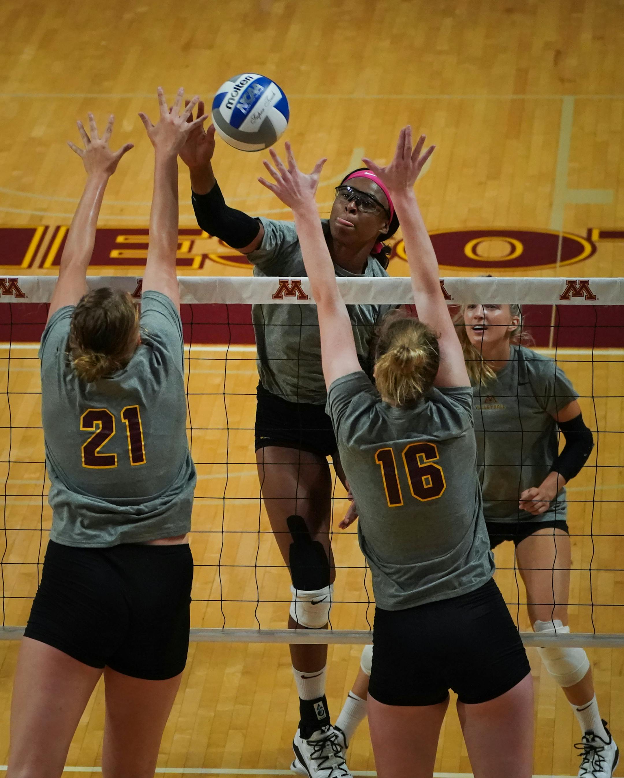 Middle blocker Taylor Morgan hit the ball through blockers Regan Pittman (21) and Ellie Husemann (16). ] Shari L. Gross ¥ shari.gross@startribune.com The University of Minnesota volleyball team held an intra-squad scrimmage inside the Maturi Pavilion on Saturday, Aug. 24, 2019. Hot topic: How will the Gophers replace Triple-S at setter? (tentative run date) The U got an experienced transfer, UCLA's Kylie Miller as a stopgap because a top recruit is expected to fill the role in 2021. 22" BLO