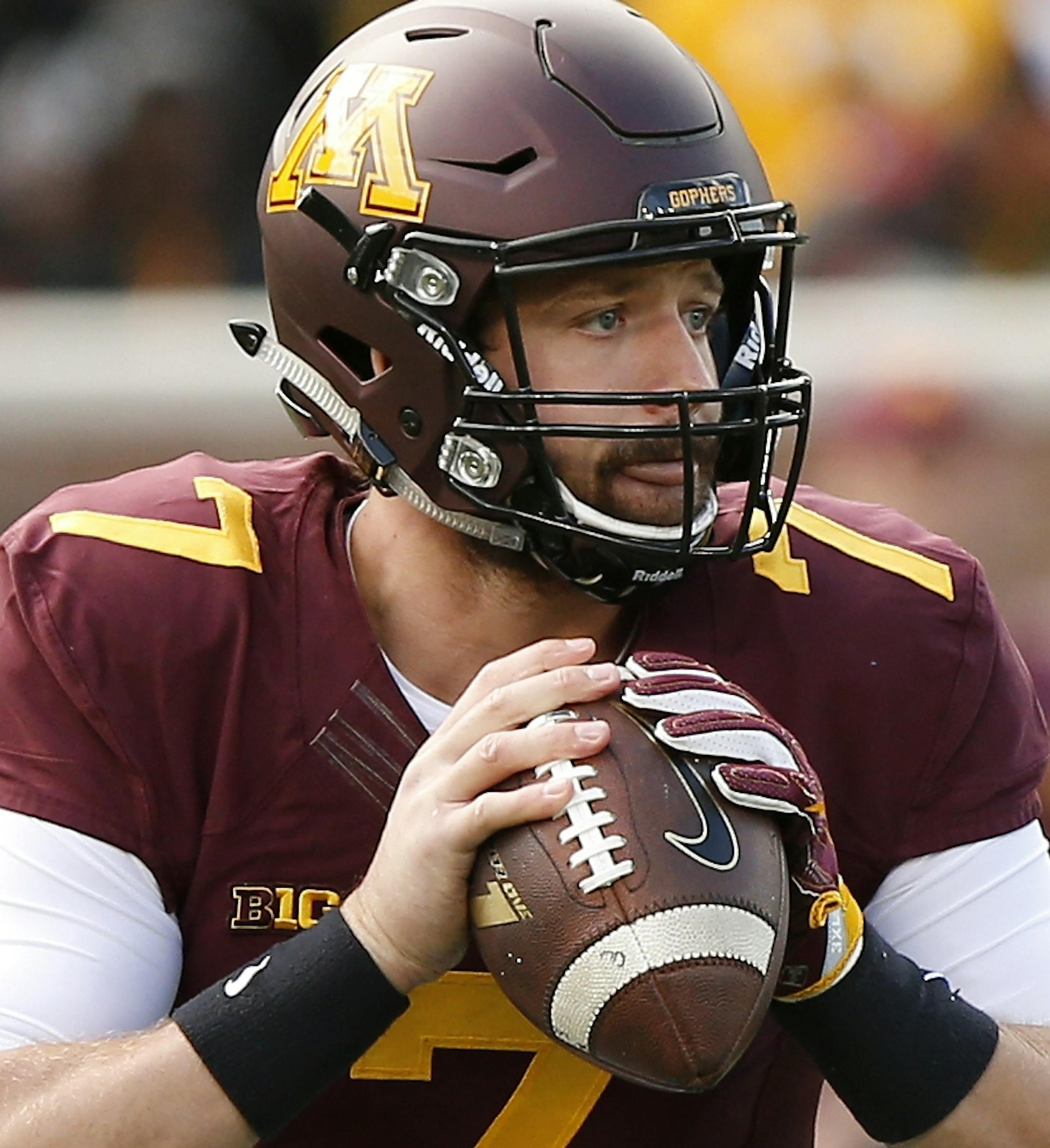 Gophers quarterback Mitch Leidner