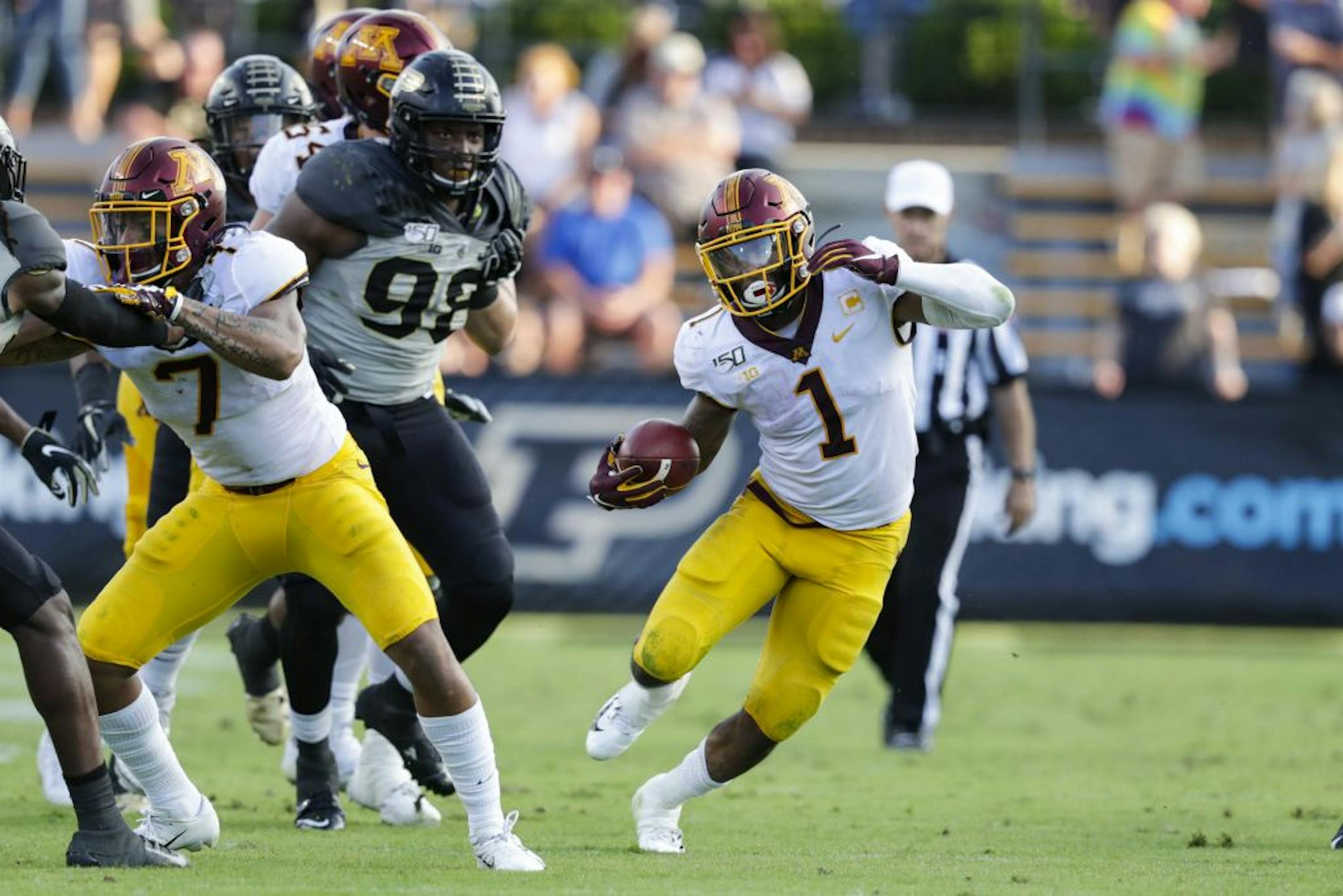 Minnesota running back Rodney Smith