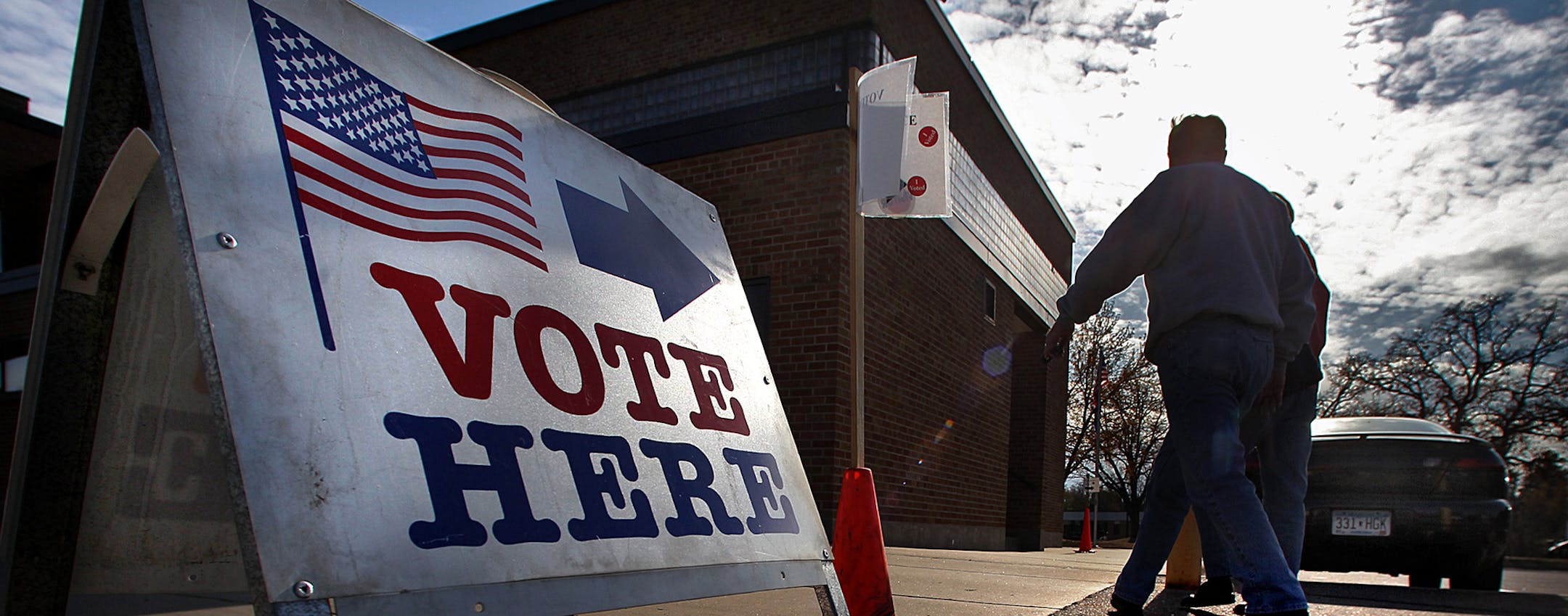 Lincoln Elementary School in Anoka, served as a polling place for voters from percents 1, 4 and 5. ] JIM GEHRZ‚Ä¢jgehrz@startribune.com (JIM GEHRZ/STAR TRIBUNE) / November 8, 2011/1:30 AM , Anoka, MN** BACKGROUND INFORMATION: The Anoka-Hennepin school district is the largest in the state and is asking for $1,304 per pupil. If the referendum fails, the district says it faces lay offs of 500 teachers and school closings.