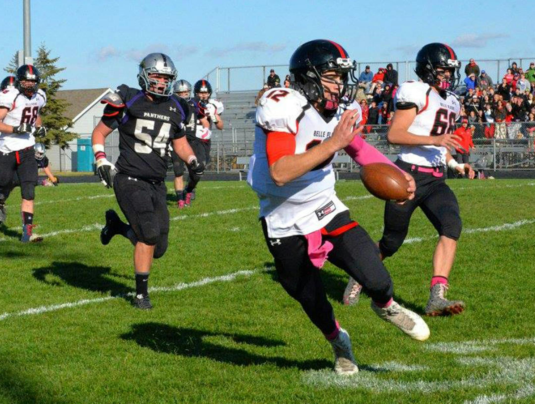 Belle Plaine QB Luke Narveson, 12, runs against Glencoe-Silver Lake in a 2015 section final. Provided image. ORG XMIT: _giArf7XsgC3cyjrZIza