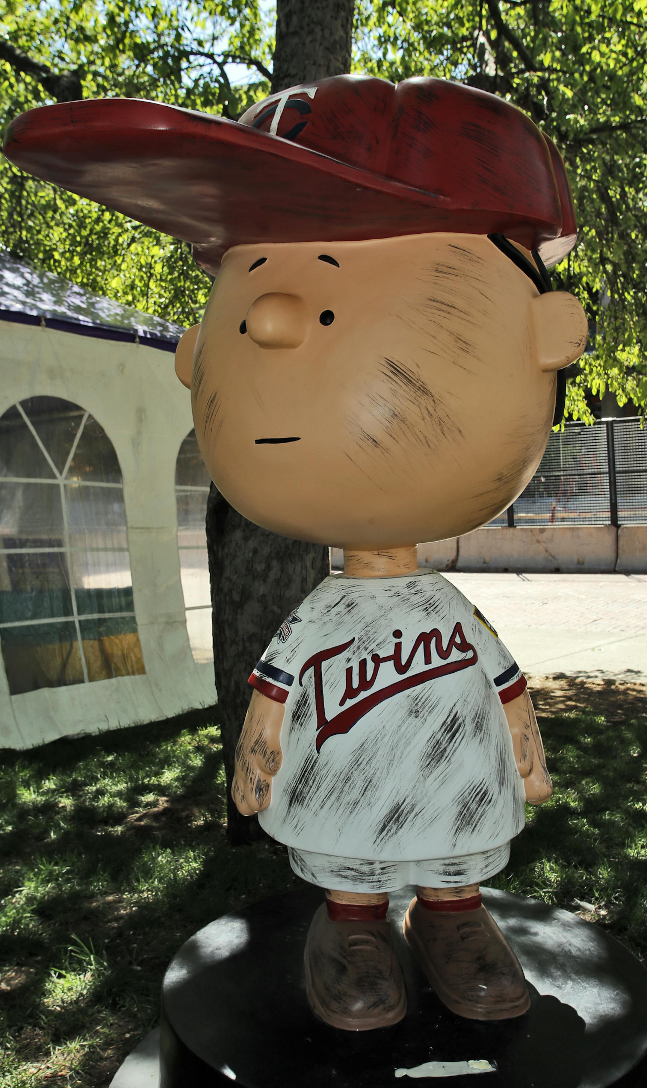 Character Pig-Pen. ] Peanuts comic strip characters on display in Rice Park in downtown St. Paul. (MARLIN LEVISON/STARTRIBUNE(mlevison@startribune.com)