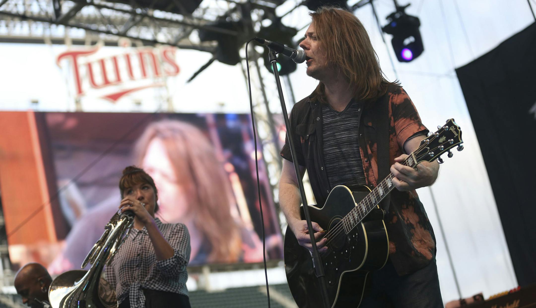 Soul Asylum performed during the Skyline Music Festival to a sold-out crowd at Target Field in Minneapolis Min., Friday, July 26, 2013. ] (KYNDELL HARKNESS/STAR TRIBUNE) kyndell.harkness@startribune.com