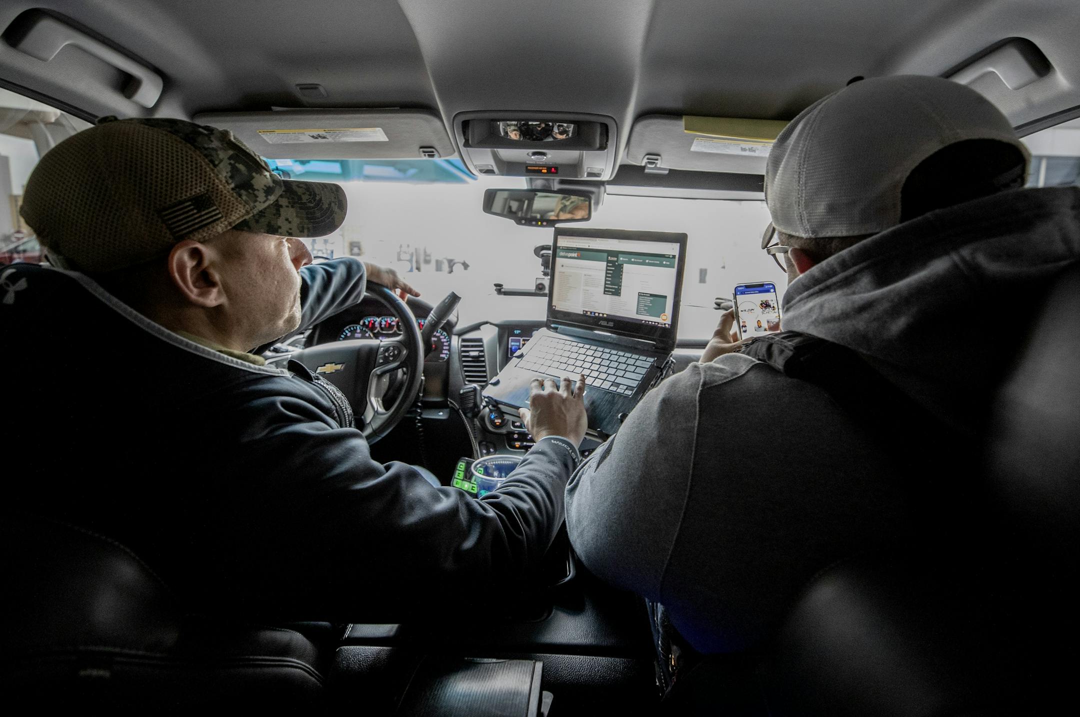 Stew Peters and Richard Leonard check a criminal database and social media in search of a person skipping bail.