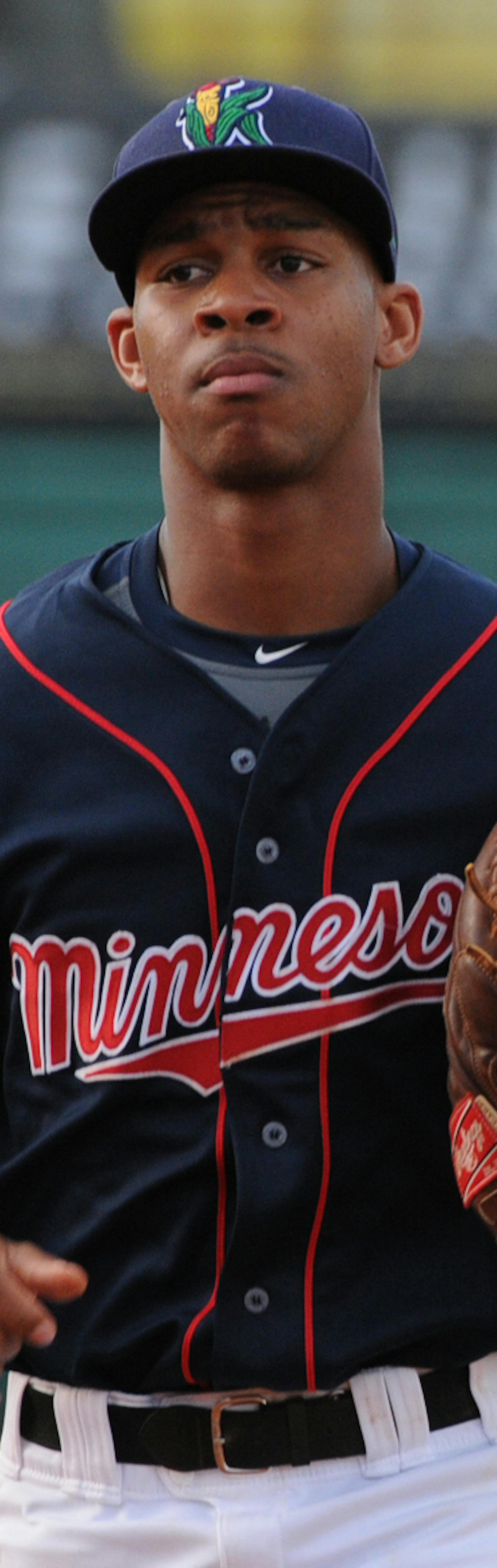 Byron Buxton, Cedar Rapids Kernels center fielder, no 7 during outfield drills Richard.Sennott@startribune.com Richard Sennott/Star Tribune. , Cedar Rapids Iowa Wednesday 5/29/13) ** (cq) ORG XMIT: MIN1305300831020379