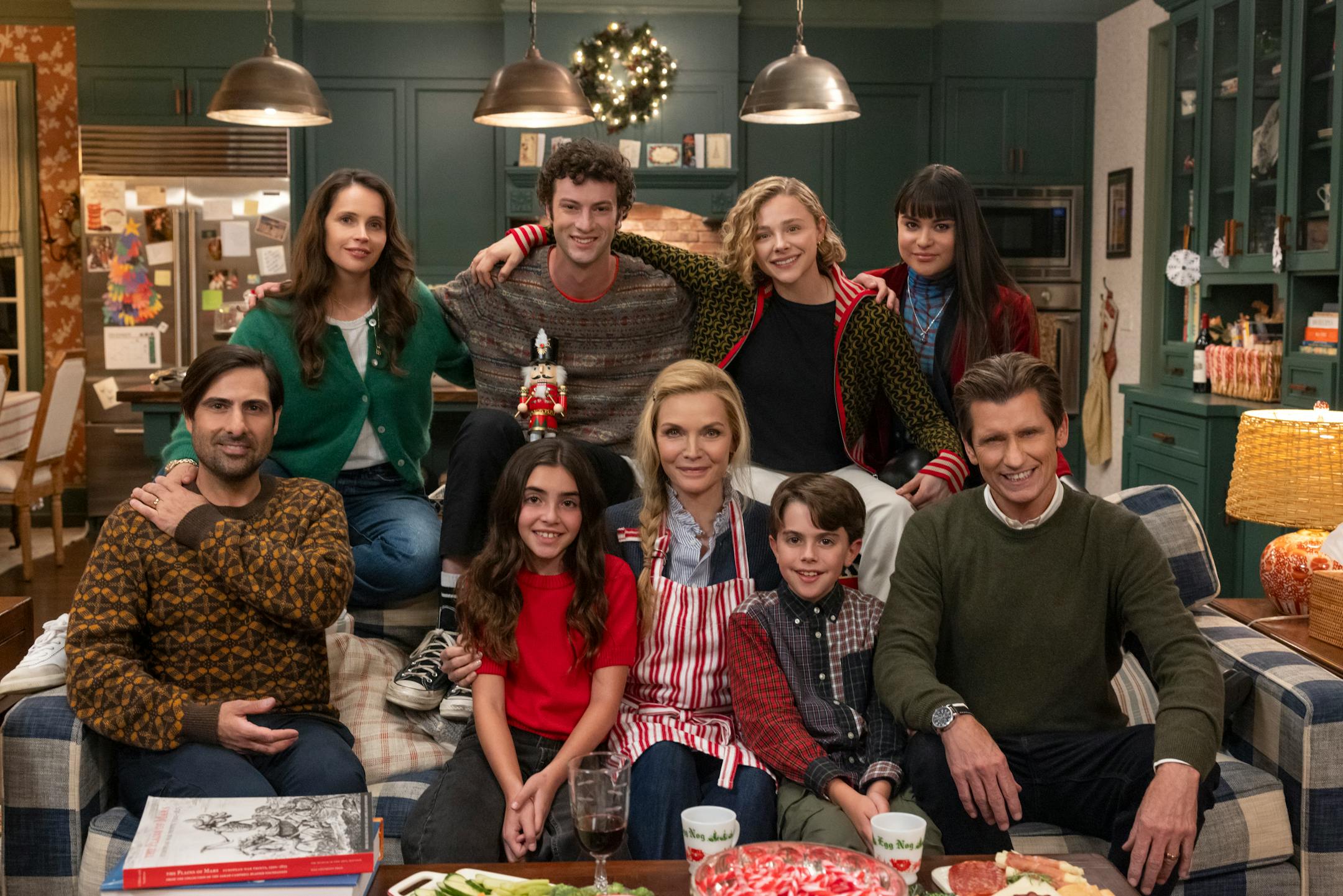 Felicity Jones (“Channing”), Dominic Sessa (“Sammy”), Chloë Grace Moretz (“Taylor”), Devery Jacobs (“Donna”), Jason Schwartzman (“Doug”), Rafaella Karnaby (“Lucy”), Michelle Pfeiffer (“Claire”), Drake Shehan (“Ben”), Denis Leary (“Nick”) in OH WHAT FUN