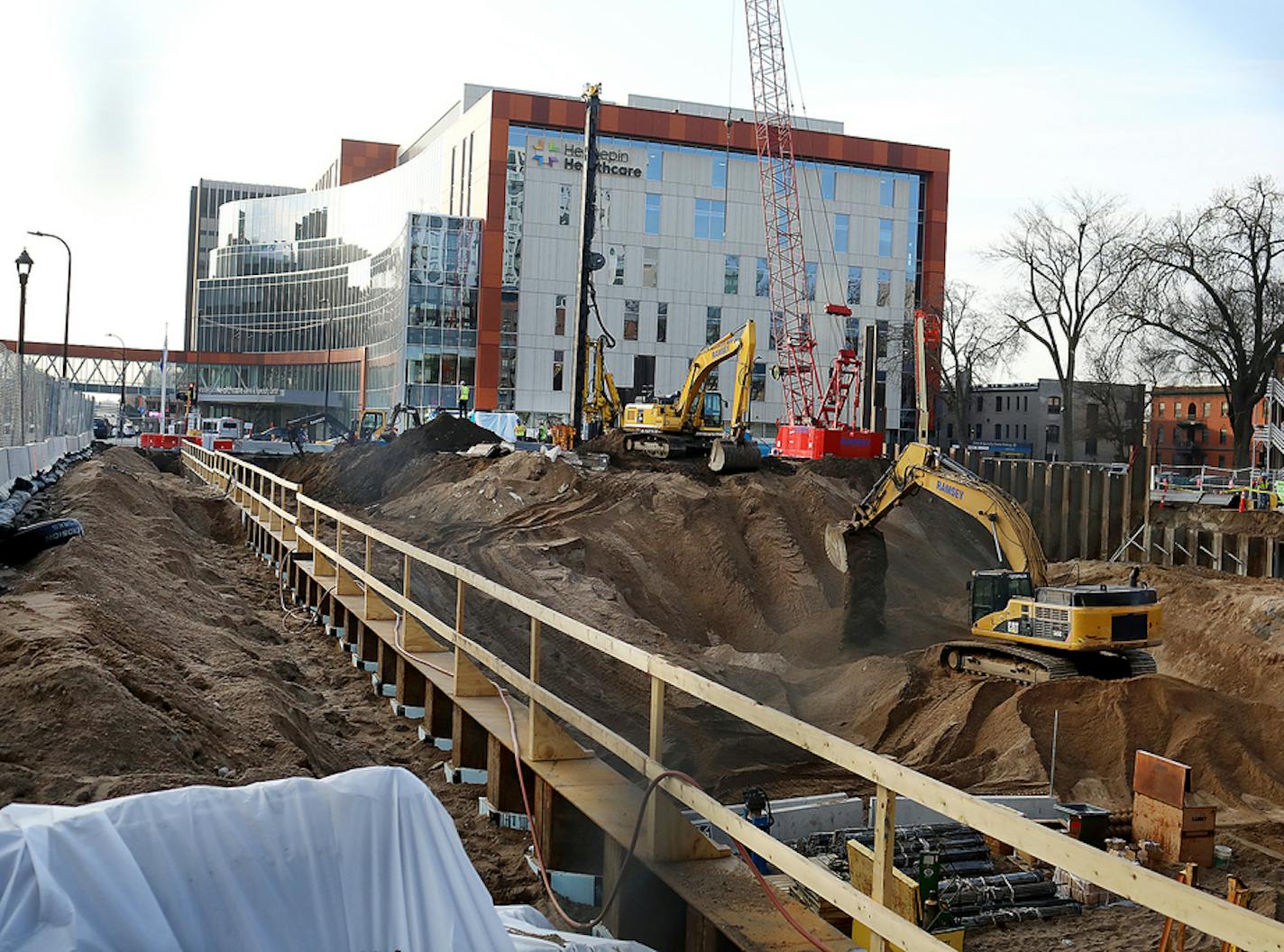 Construction is underway at the Larking Apartments by Kraus-Anderson at 8th St. S. and Portland Avenue and when completed will have studio, one and two bedrooms apartments in a high-rise building and seen Friday, April 23, 2020, in Minneapolis, MN.] DAVID JOLES • david.joles@startribune.com As the government shut down bears downs on the Twin Cities, renters are doing virtual tours, construction workers are social distancing and renters are property managers are fretting about whether rent will g