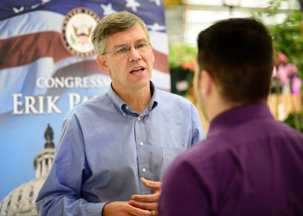 Rep. Erik Paulsen spoke with voters at the Cub Foods in Champlin as part of Congress On Your Corner.