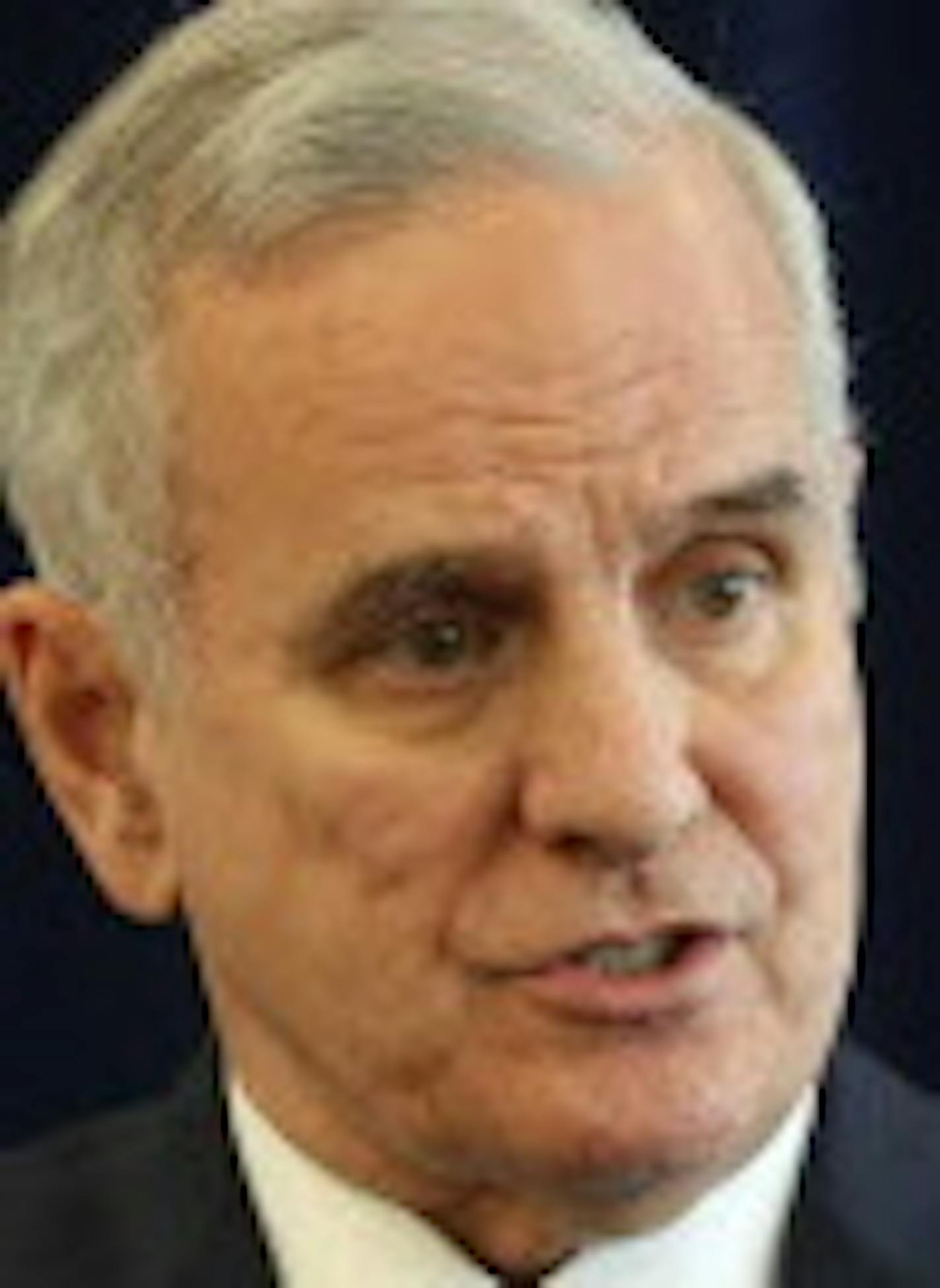 Gov Mark Dayton briefed the press one what bills he vetoed. ] (KYNDELL HARKNESS/STAR TRIBUNE) kyndell.harkness@startribune.com Gov. Mark Dayton's press conference in St Paul Min., Saturday, May 23, 2015. ORG XMIT: MIN1505231558400267