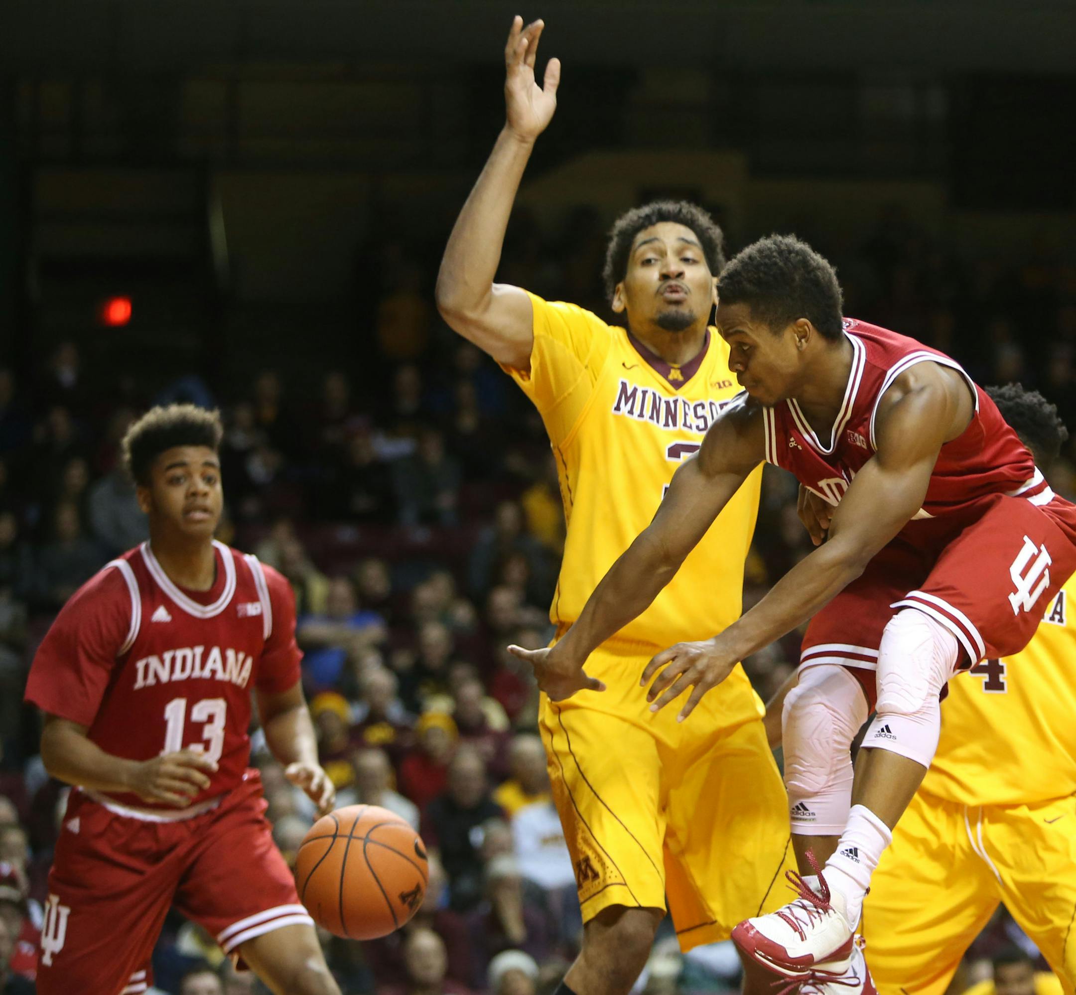 The University of Minnesota's Jordan Murphy (3) defends against the University of Indiana's Kevin Yogi Ferrell (11) during the first half of the Gophers 7-63 loss Saturday, Jan. 16, 2916, at Williams Arena in Minneapolis, MN. ](DAVID JOLES/STARTRIBUNE)djoles@startribune.com the University of Indiana versus the University of Minnesota.