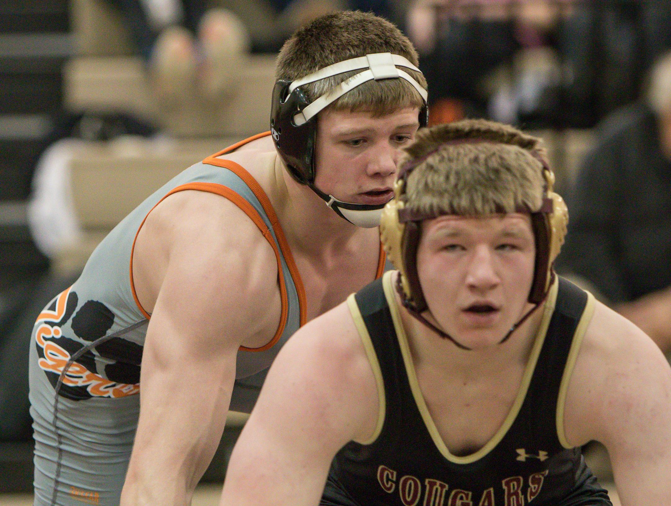 Farmington senior Taylor Venz pins his opponent Lakeville South's Jared Stewart on February 5, 2016 at Lakeville South High School, Lakeville, Minnesota. ] Special to Star Tribune MATT BLEWETT ï matt@mattebphoto.com - January 29, 2016,., 757337, PSOUTH022116