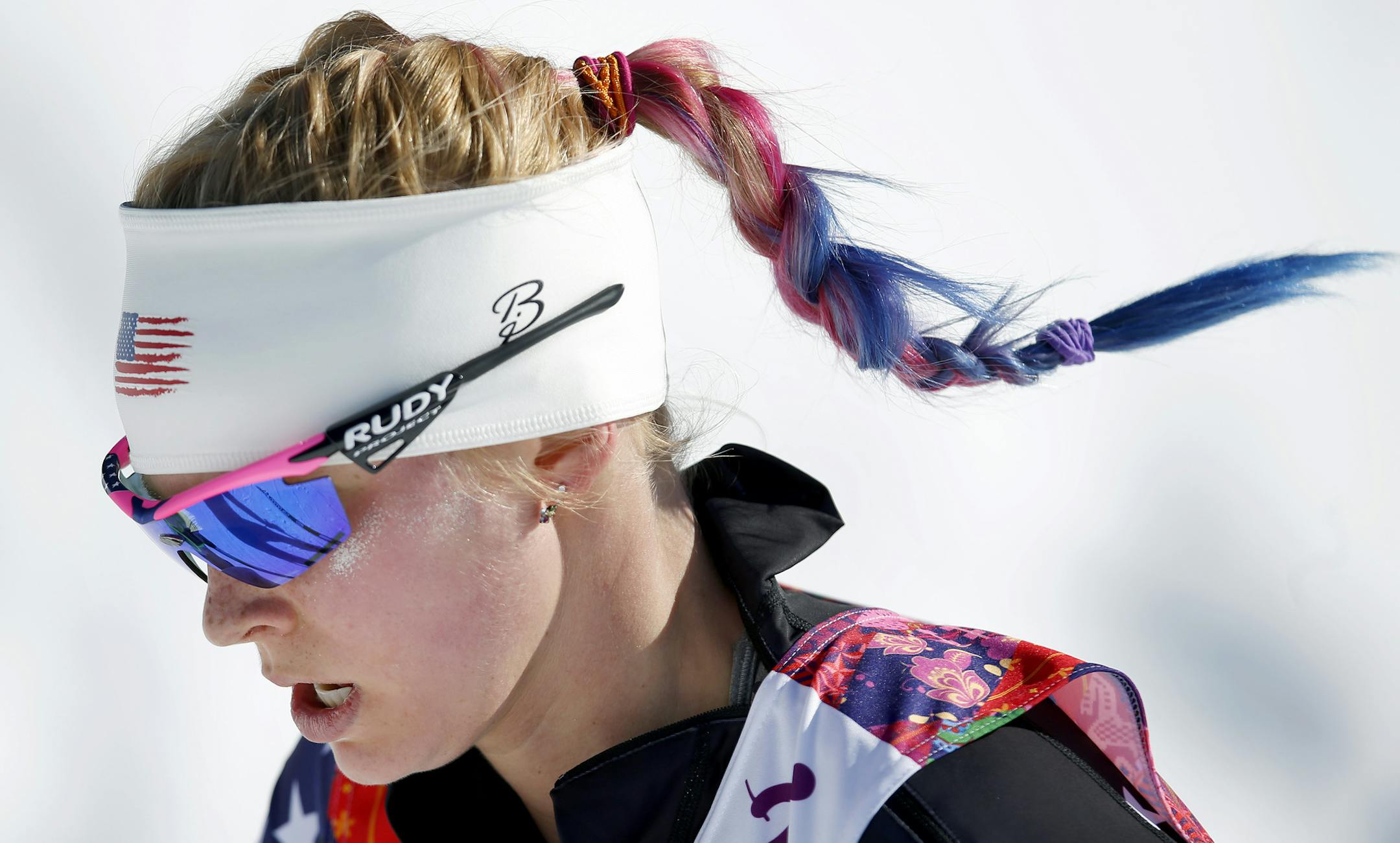 Jessie Diggins (Afton, Minn.) used a strong performance in the free portion of the women's skiathlon event to finish eighth in competition at the Laura Cross-Country Ski and Biathlon Center Saturday afternoon. Diggins found herself in 27th place after covering the classic portion of the course in 20:01.7, but improved to a 19:29.5 in the free portion for a final time of 1:31.9, 1:20.7 off the podium pace. The gold medal went to Marit Bjoergen of Norway in 38:33.6, while Sweden's Charlotte Kalla