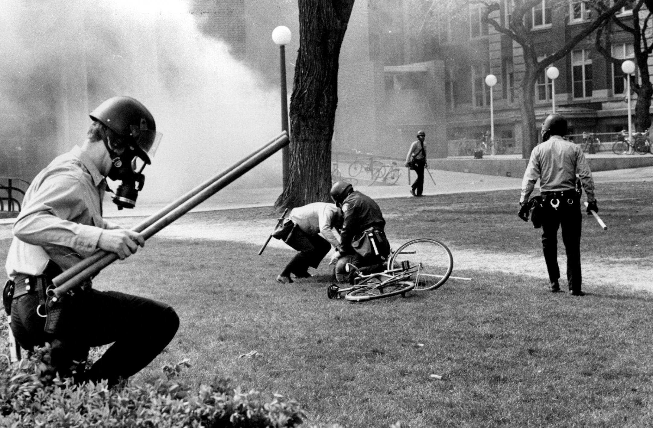December 30, 1979 In 1972, tear gas clouded the university campus as riot-equipped police pulled a protester off his bicycle and arrested him. On January 23, 1973, President Nixon anounced a ceasefire in Vietnam and the war finally began to draw to a close. Picture Magazine ORG XMIT: MIN2015090311155925