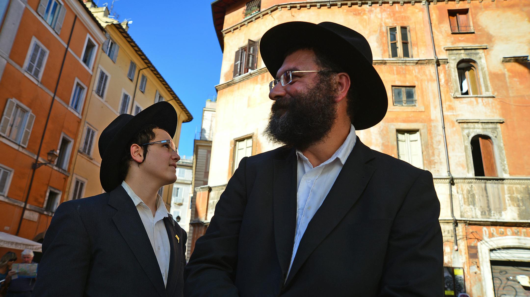 Via del Portico d'Ottavia is the main street of the Jewish Ghetto and the heart of the community where there are kosher restaurants, traditional jewish bakeries and stores that cater to the Jewish community in Rome. These Lubavitchers stopped in Rome to go to the jewish Ghetto while returning to israel after a trip to New York..] Richard.Sennott@startribune.com Richard Sennott/Star Tribune Rome Italy DSaturday10/5/13) ** (cq)