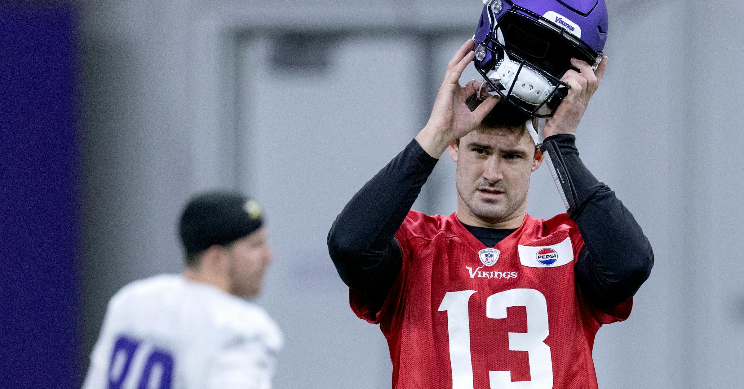 Vikings coy about Daniel Jones' role in wild-card playoff game against Rams