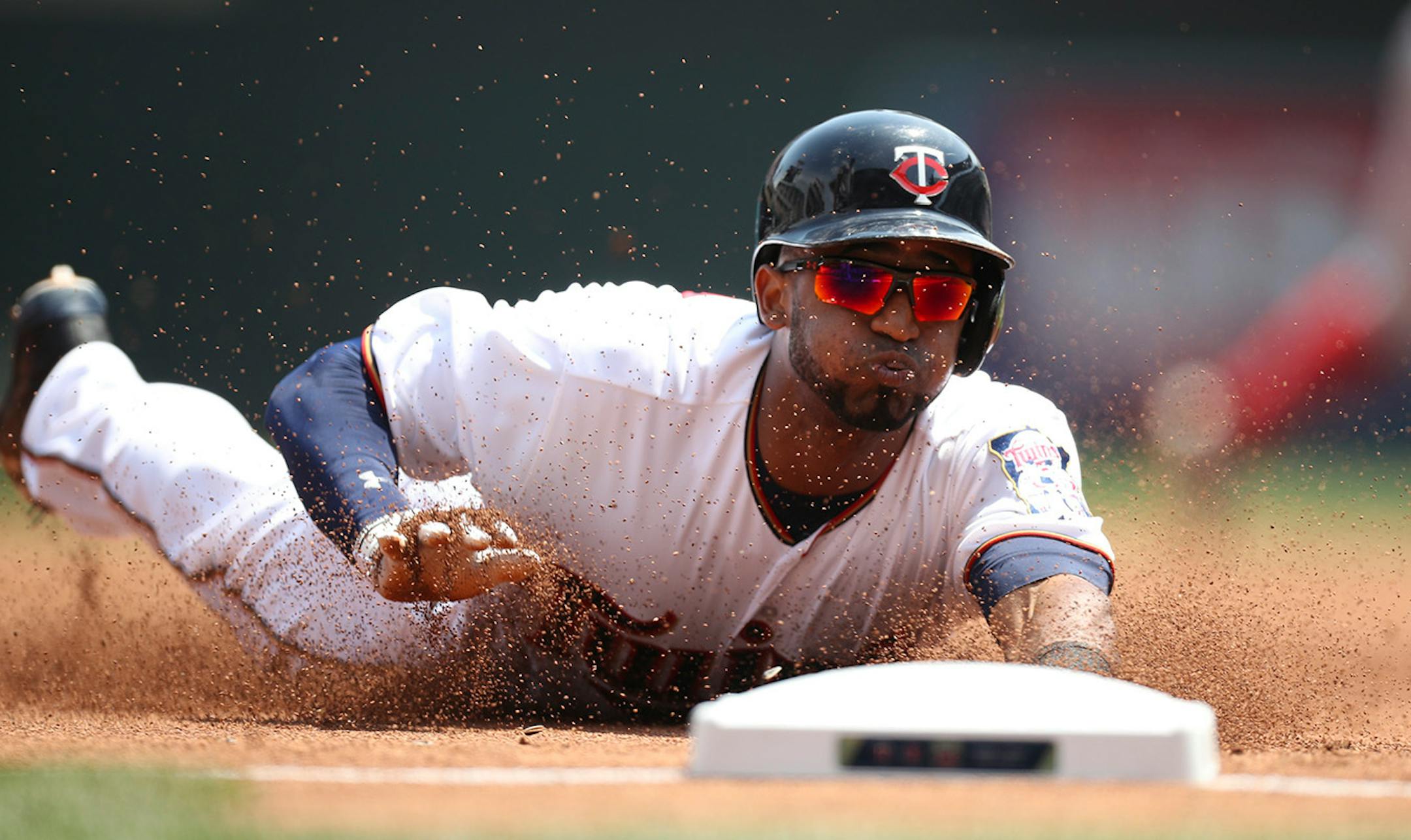 Twins shortstop Eduardo Nunez (9).