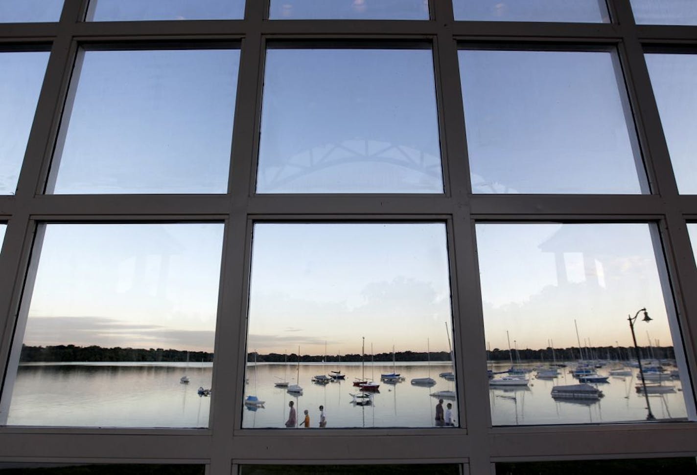 Lake Harriet, the last in the summer of lake profile series. The Melvilles, took the stage last Saturday on a beautiful night where people dined, danced, relaxed, and even fished, to their music.