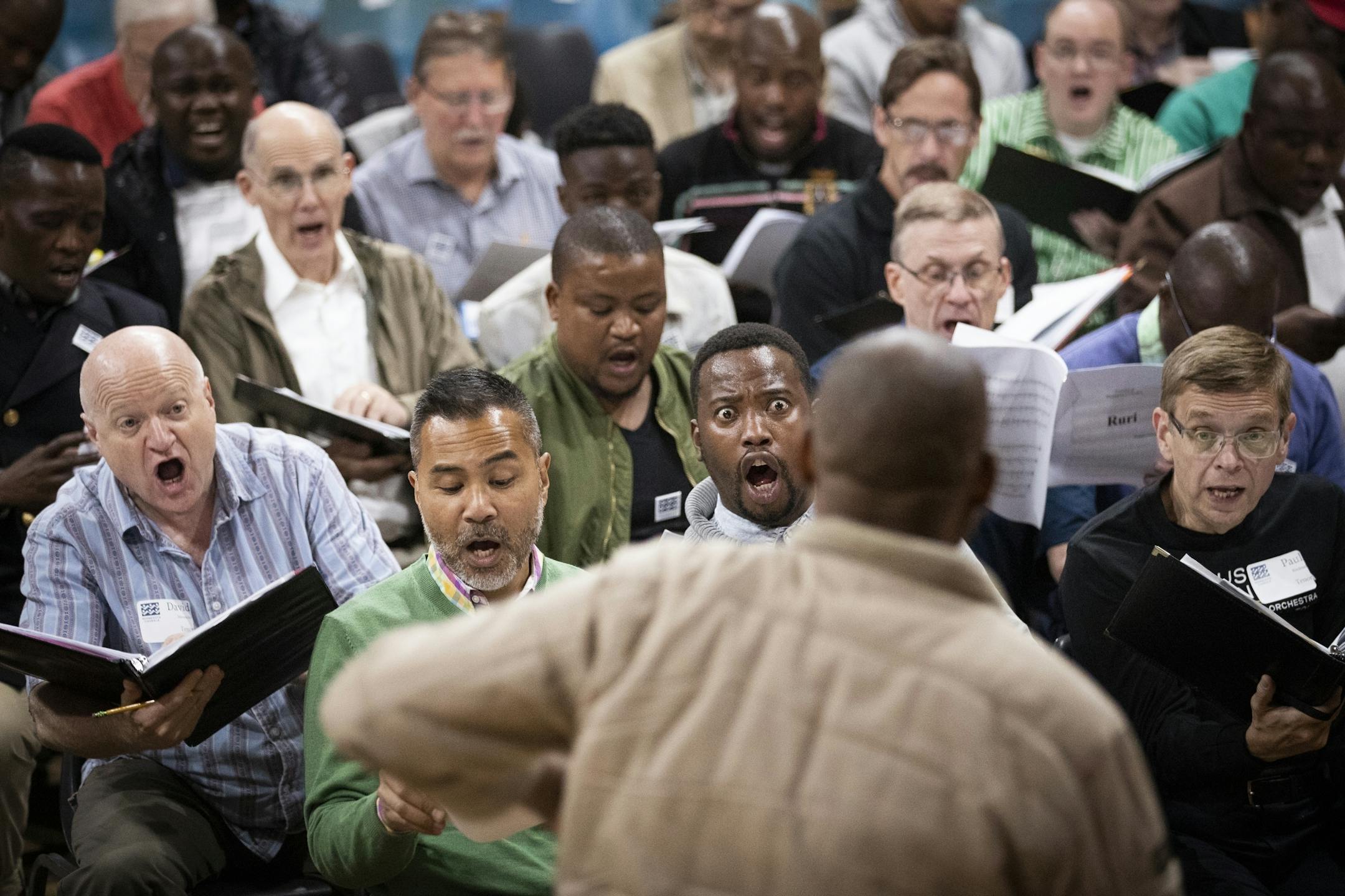 The Minnesota Chorale and South Africa-based choir Gauteng Choristers rehearse for the first time together.
