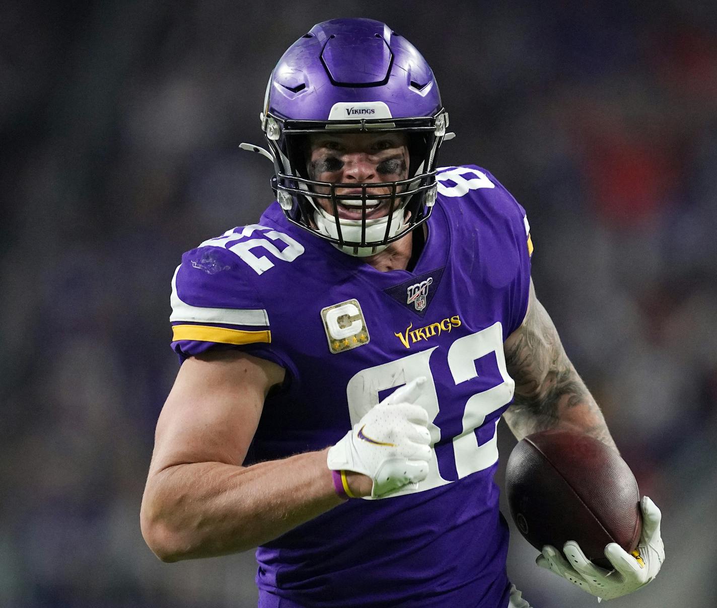 Minnesota Vikings tight end Kyle Rudolph (82) sprinted into the end zone for a touchdown after completing a pass from quarterback Kirk Cousins (8) in the fourth quarter. ] ANTHONY SOUFFLE &#x2022; anthony.souffle@startribune.com The Minnesota Vikings played the Denver Broncos in an NFL game Sunday, Nov. 17, 2019 at U.S. Bank Stadium in Minneapolis.