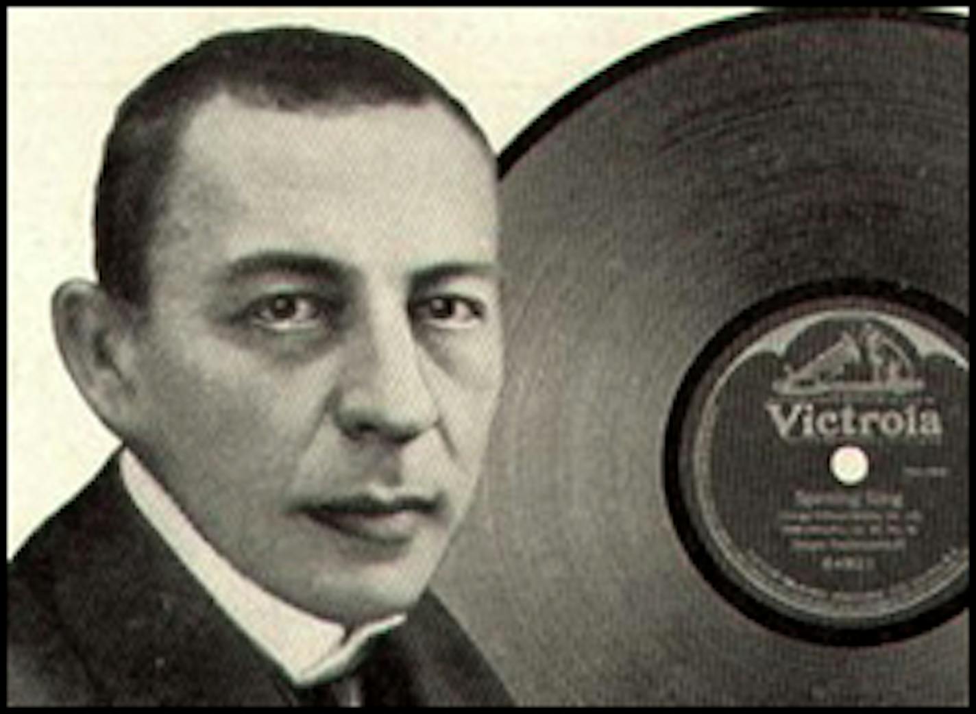 Pianist Sergei Rachmaninoff in 1921 Victrola ad