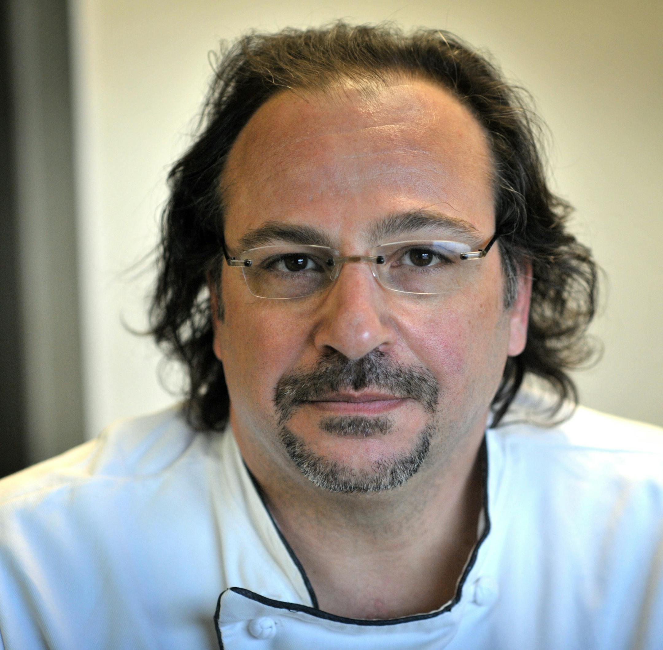 GLEN STUBBE • gstubbe@startribune.com -- Friday, March 19, 2010 -- Minneapolis, Minn. -- Lenny Russo, chef and co-owner of Heartland Restaurant doesn't like the Groupon concept.bestmn2012 bestmn2012 ORG XMIT: MIN2013032917555758 ORG XMIT: MIN1303291759392856