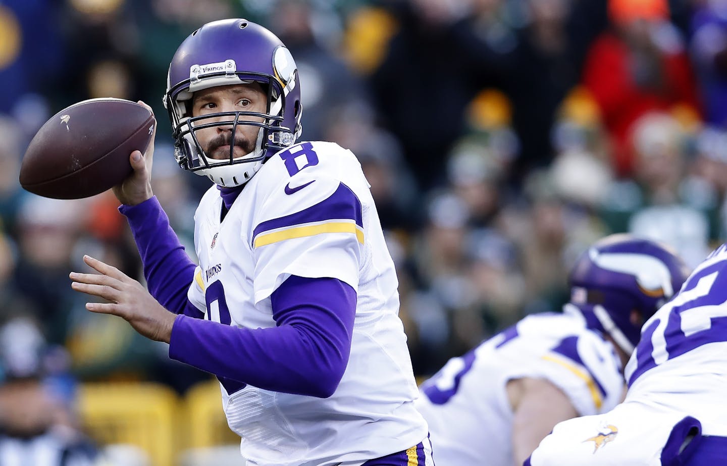 Vikings quarterback Sam Bradford (8)