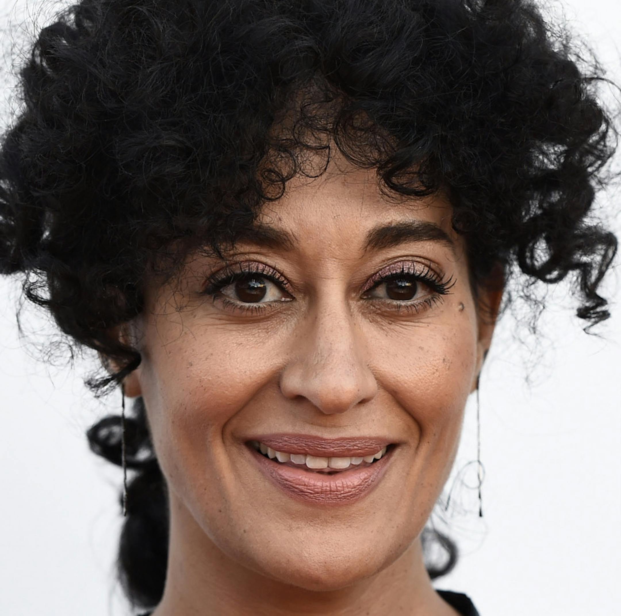 Tracee Ellis Ross arrives at the 47th NAACP Image Awards at the Pasadena Civic Auditorium on Friday, Feb. 5, 2016, in Pasadena, Calif. (Photo by Chris Pizzello/Invision/AP)