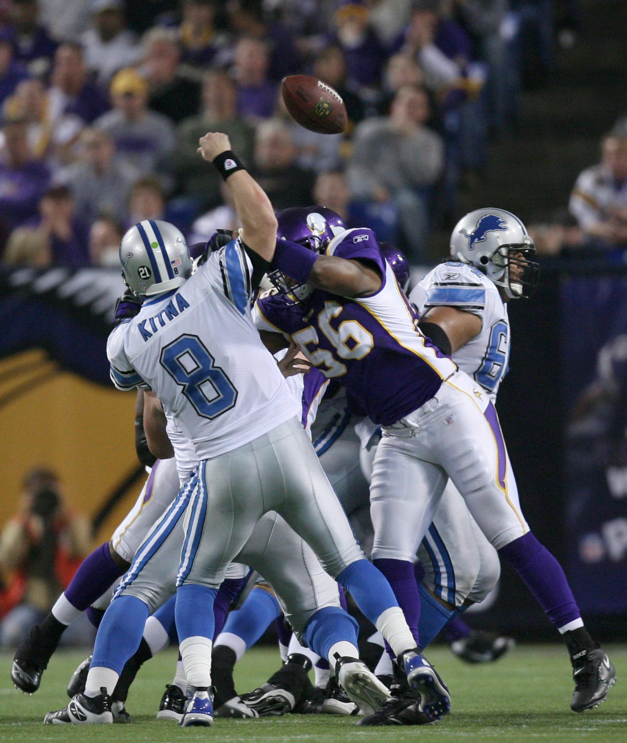 E.J. Henderson forced a Jon Kitna fumble in the fourth. "Our schedule will never be favorable no matter who's on [it] if we play like we played today," Kitna said.