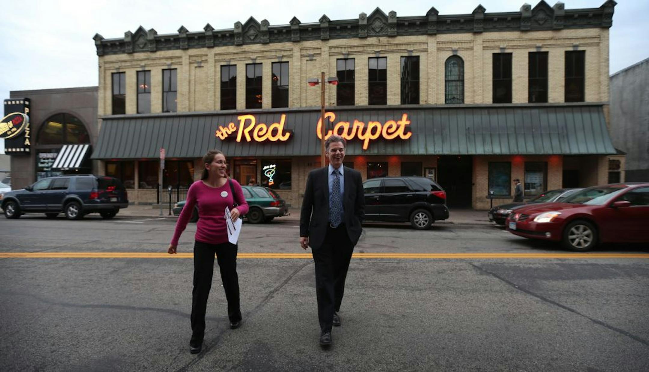 Democrat Jim Graves took his message to a weekly meeting of conservatives at a St. Cloud nightclub.