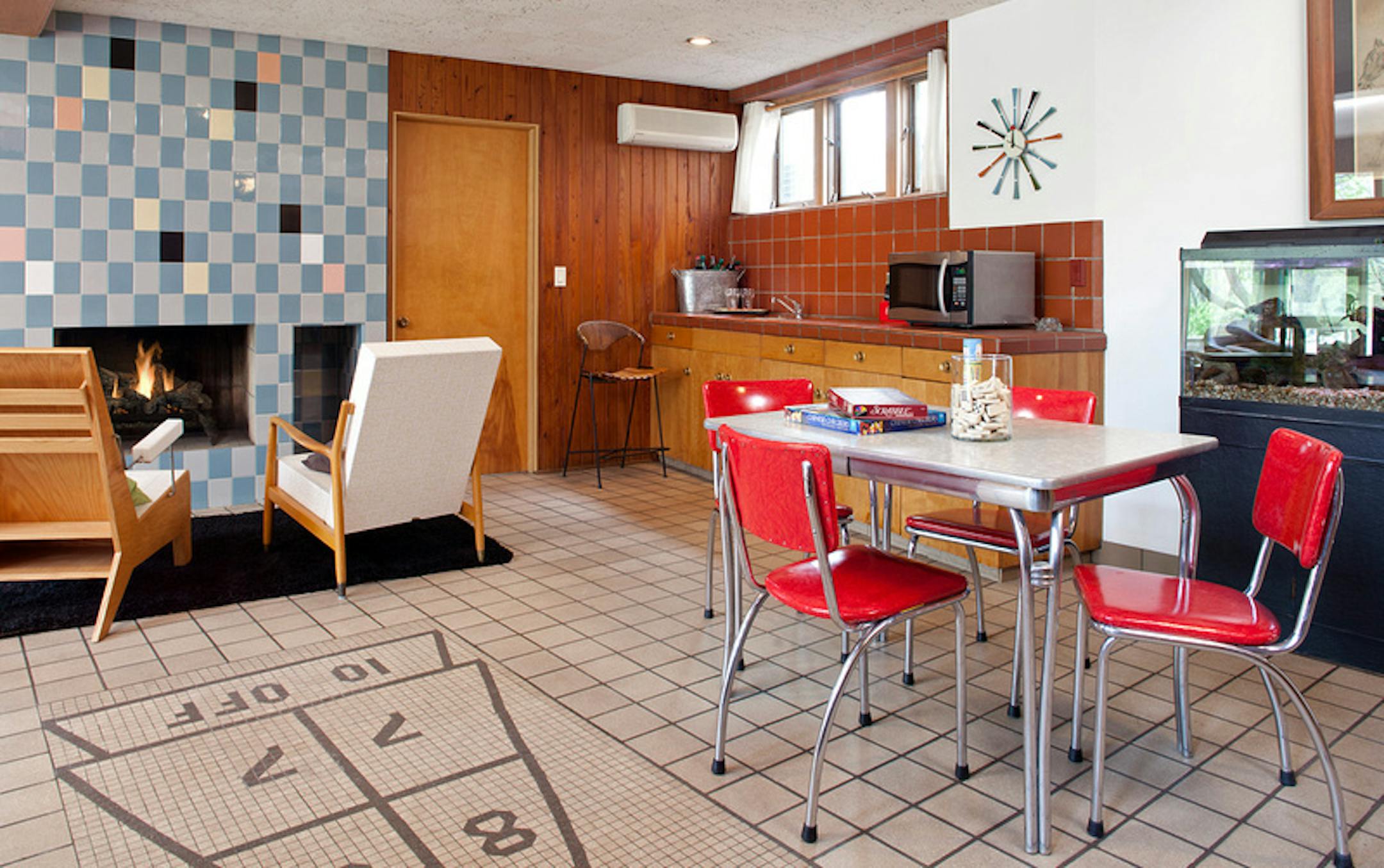 Homegazing - 1955 Graffunder designed Mpls. home overlooking Diamond Lake for sale. Credit Landmark Photography