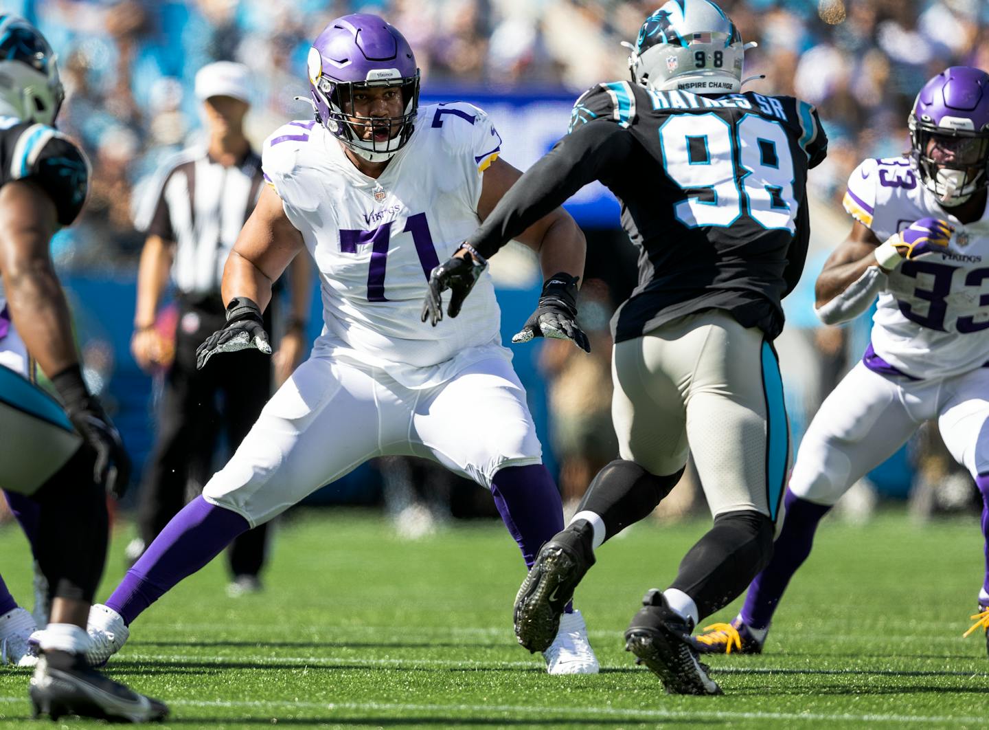 Christian Darrisaw takes his long-awaited place as Vikings left tackle