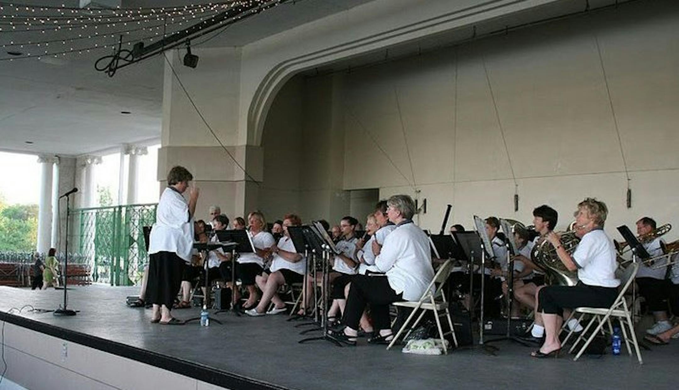 Photo credit: Brooklyn Community Band The Brooklyn Community Band considers part of its role ambassadorial, when it plays at venues outside Brooklyn Park and Brooklyn Center. Here, it performed at the Como Lakeside Pavilion in St. Paul.