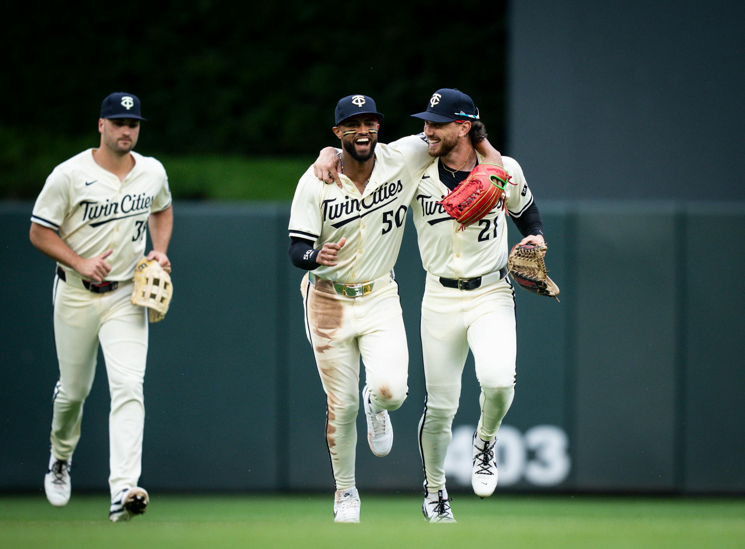 Twins power up for 10-1 victory over Seattle Mariners