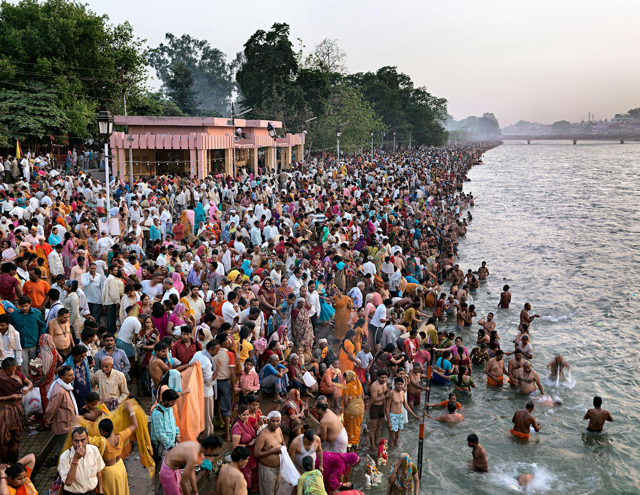 Kumbh Mela #1, Haridwar, India, 2010. ¬©Edward Burtynsky, courtesy Nicholas Metivier Gallery, Toronto / Howard Greenberg & Bryce Wolkowitz, New York